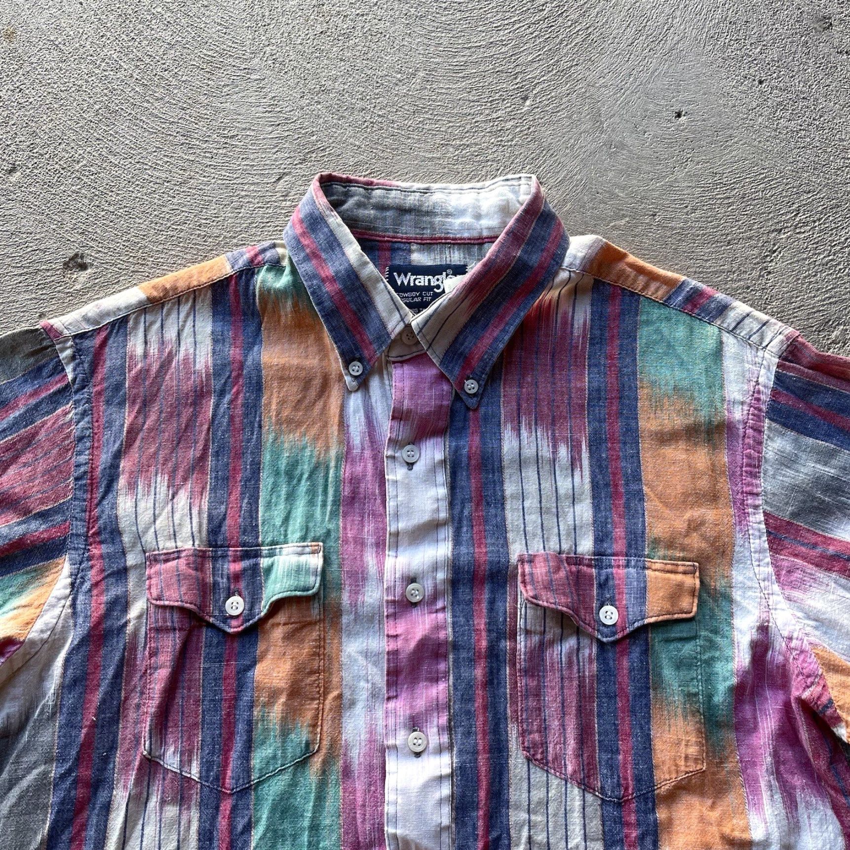 Wrangler VINTAGE Wrangler Shirt Mens Button-Up Western Aztec Long Sleeve White Cotton 16 33 M Mens Size US M / EU 48-50 / 2 - 2 Thumbnail