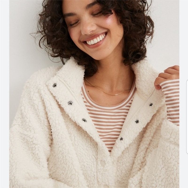 American Eagle Outfitters Aerie Cloud Sherpa Fleece Oversized Pullover 3/4 Snap Soft L Size L / US 10 / IT 46 - 3 Thumbnail