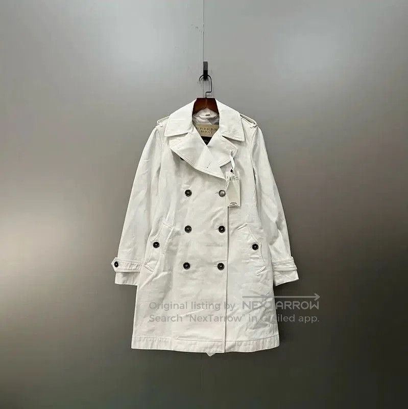 Burberry Burberry Women's White Cotton Mid-Length Trench Coat. Size XXS / US 00 / IT 34 - 1 Thumbnail