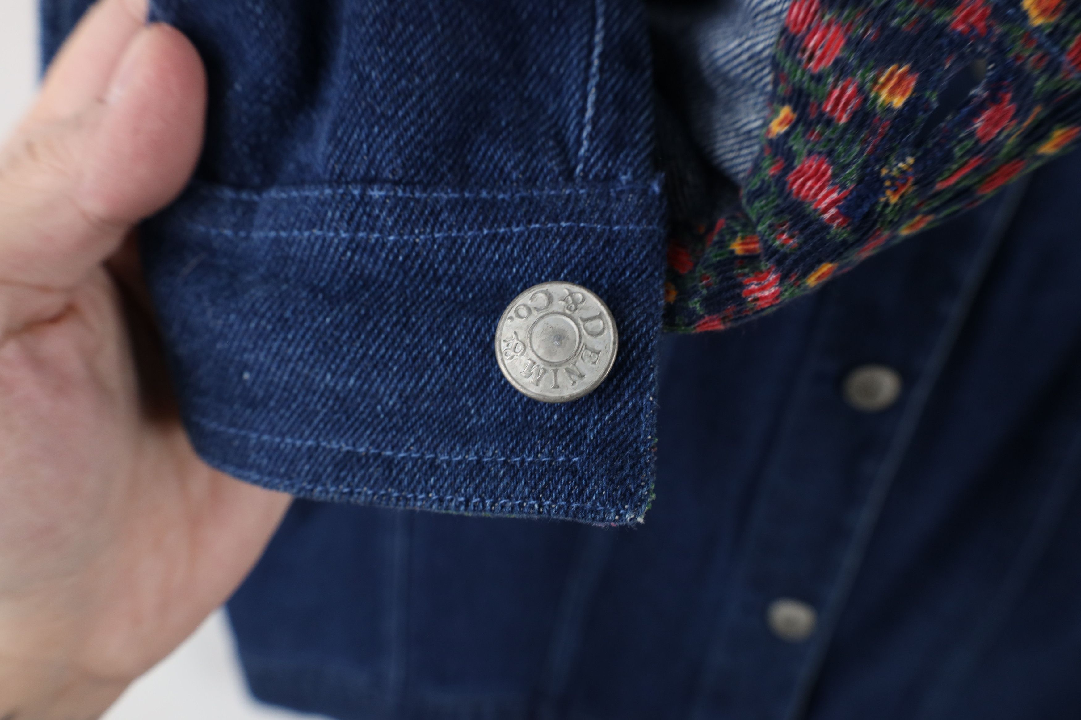 Vintage Vintage 90s Streetwear Patchwork Flower Denim Trucker Jacket Size L / US 10 / IT 46 - 5 Thumbnail