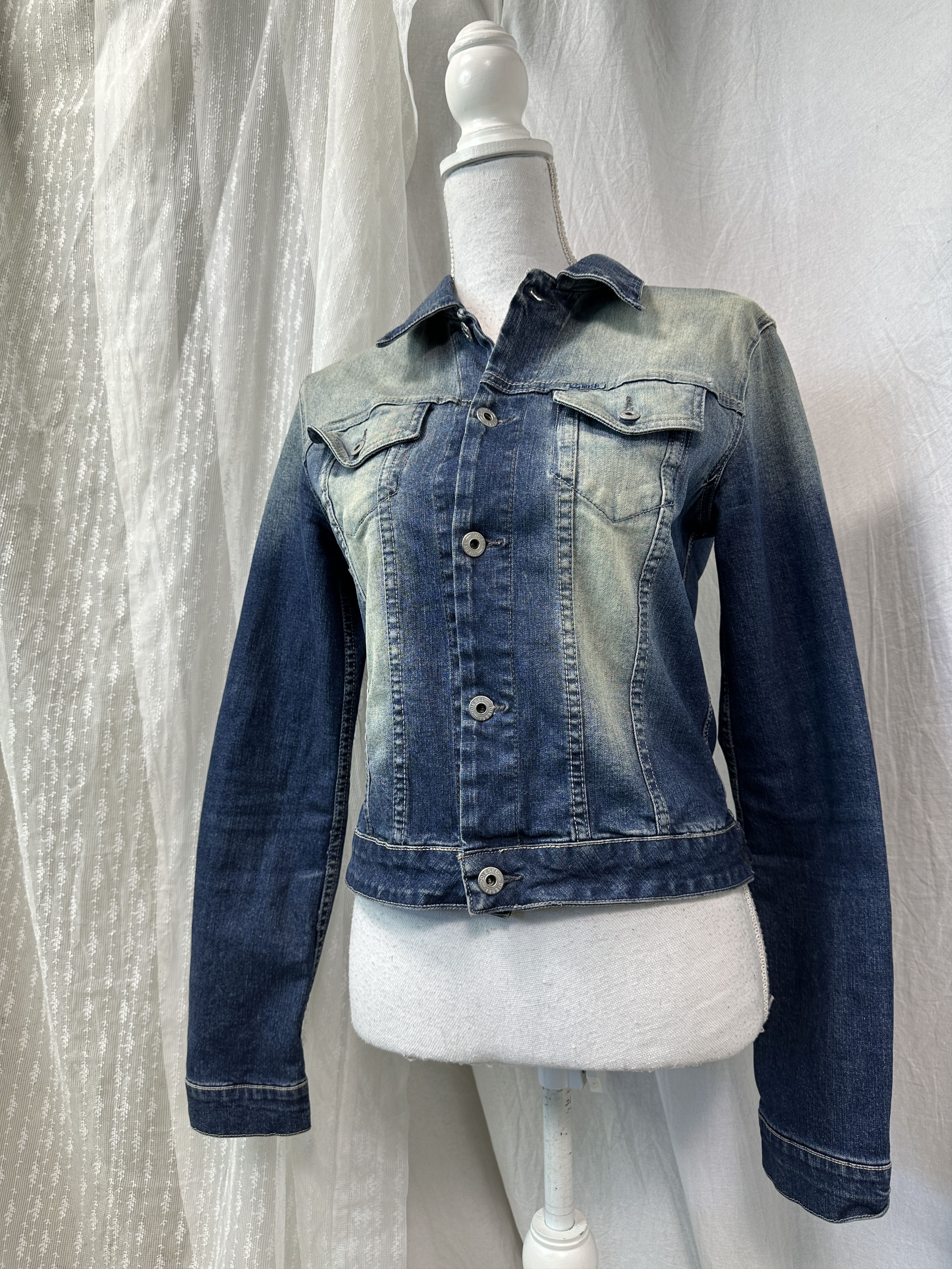Diesel Vintage Denim Streetwear Diesel Washed Jeans Jacket 00s Size M / US 6-8 / IT 42-44 - 1 Thumbnail