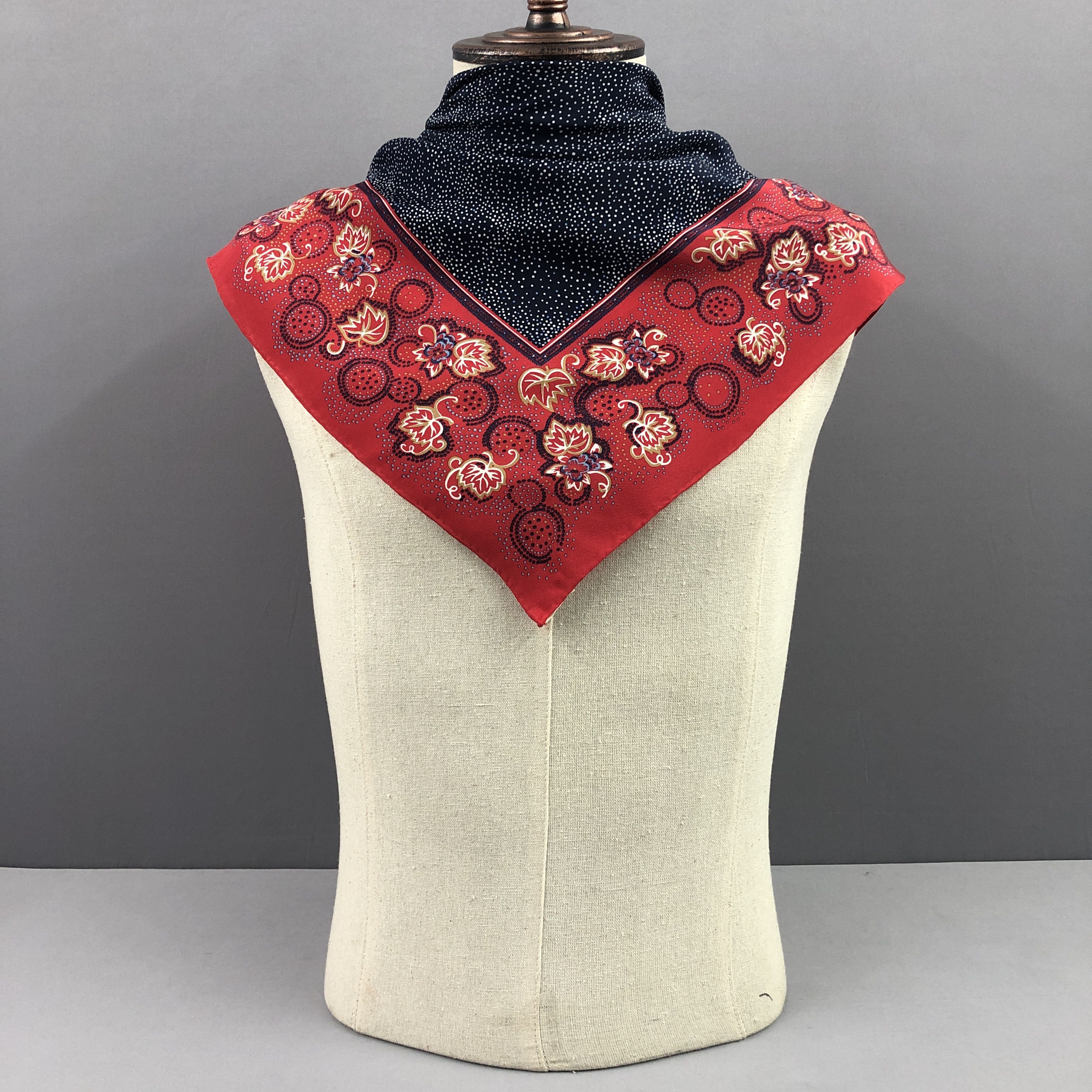 Emanuel Ungaro × Vintage Vintage Emanuel Ungaro SILK Scarf Twill Stole Wraps Scarves Size ONE SIZE - 4 Thumbnail