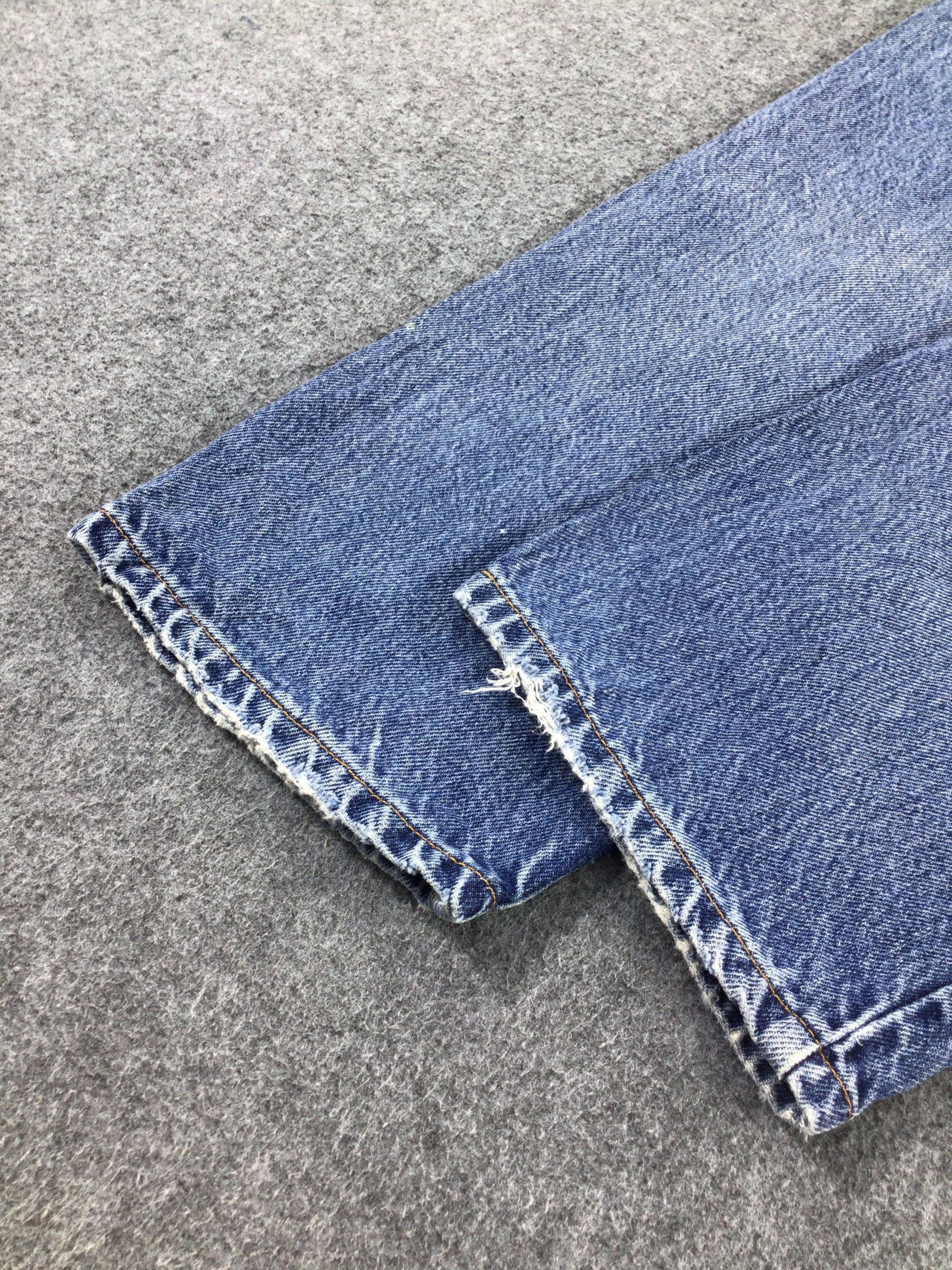 Levi's Vintage 90s Levi's 560 Jeans Faded Blue Denim KJ180A Size US 32 / EU 48 - 6 Thumbnail
