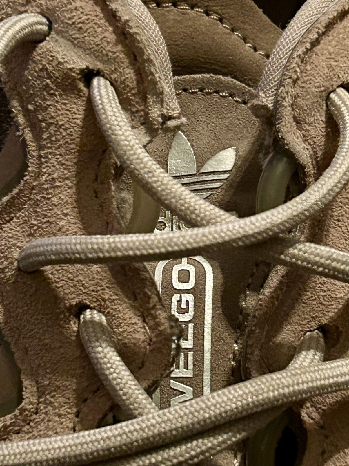Adidas adidas Ozweego Size US 9 / IT 39 - 13 Thumbnail