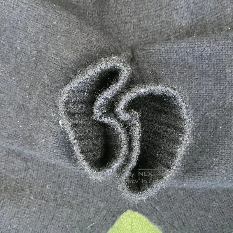 Burberry Burberry Navy Sweater with Green Stripes. Size XL / US 12-14 / IT 48-50 - 5 Thumbnail