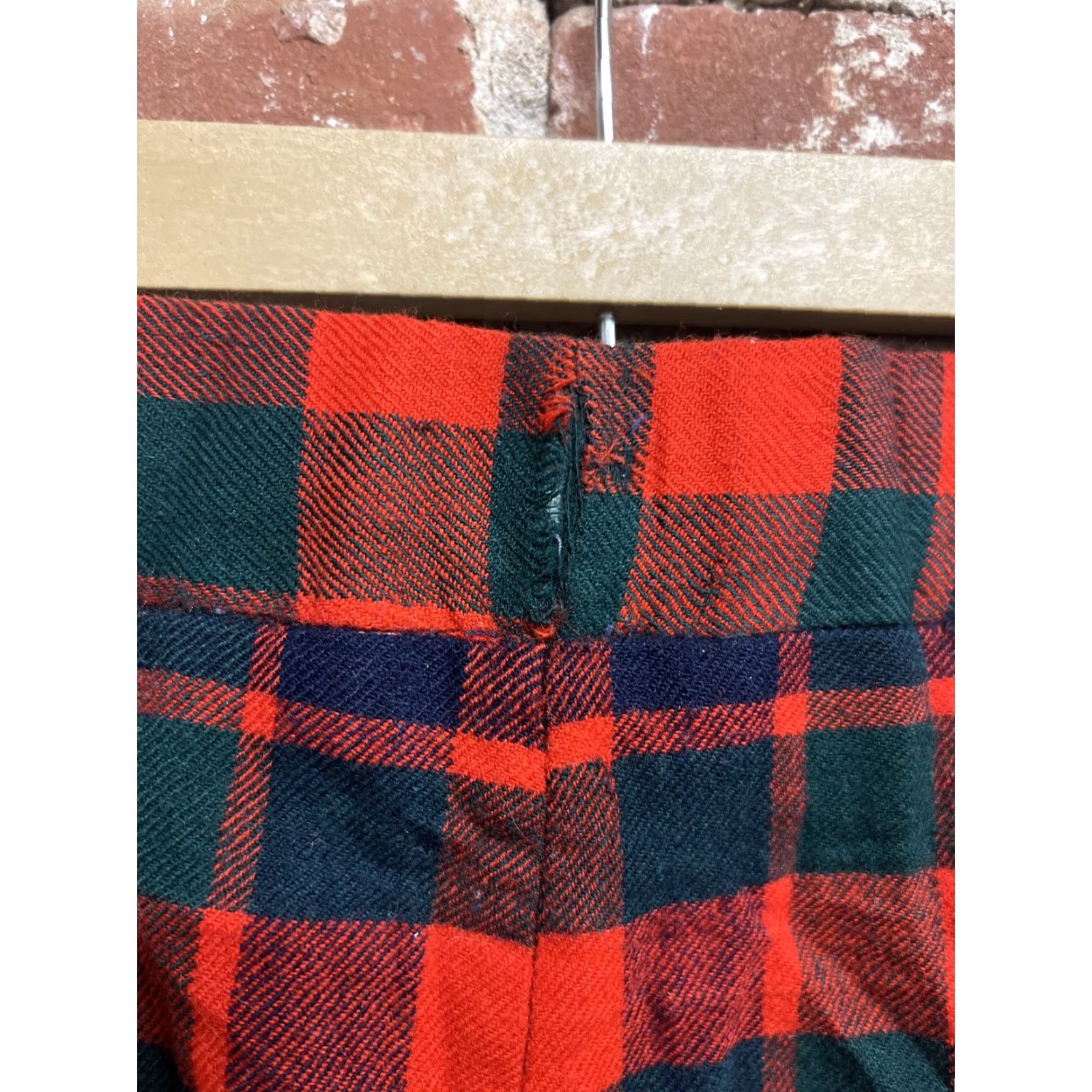 Vintage VINTAGE Carroll Reed Wool Plaid Pants Men 34 Regular Inseam 25.5 Zipper USA Made Talon T30 Size US 34 / EU 50 - 5 Thumbnail