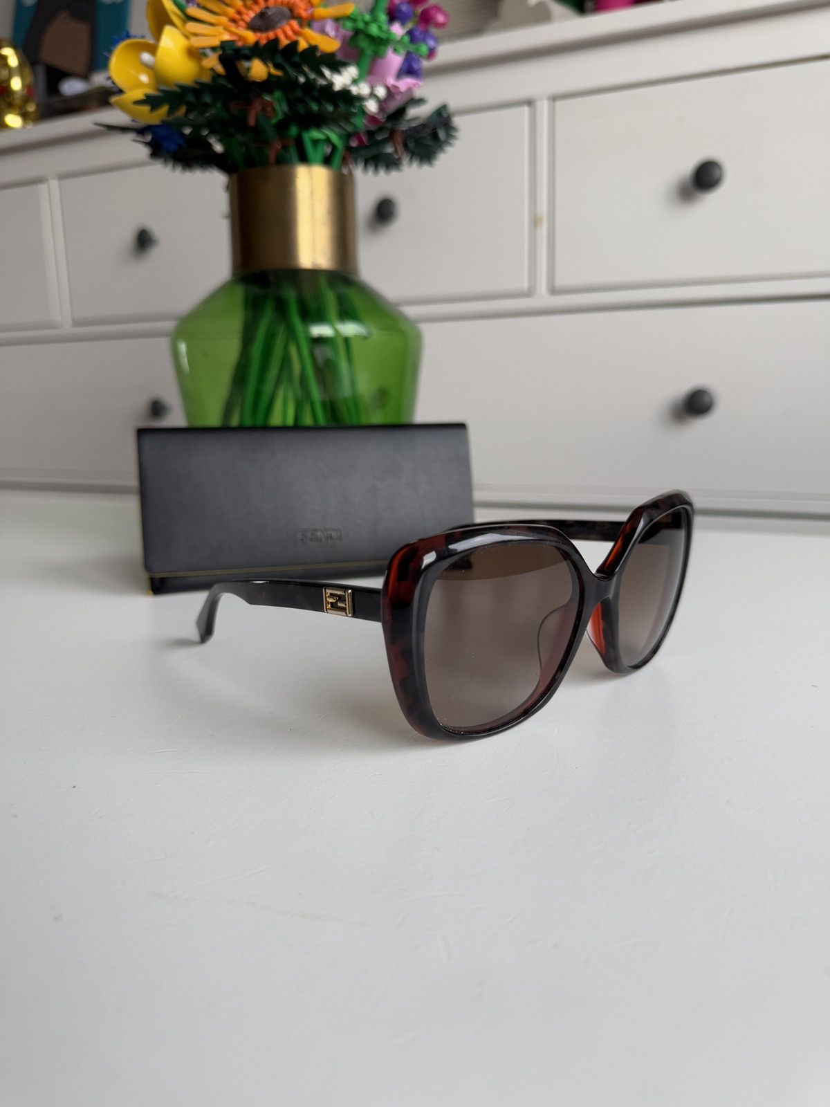 Designer × Fendi Vintage y2k Fendi FF logo oversized sunglasses designer 90s Size ONE SIZE - 1 Thumbnail