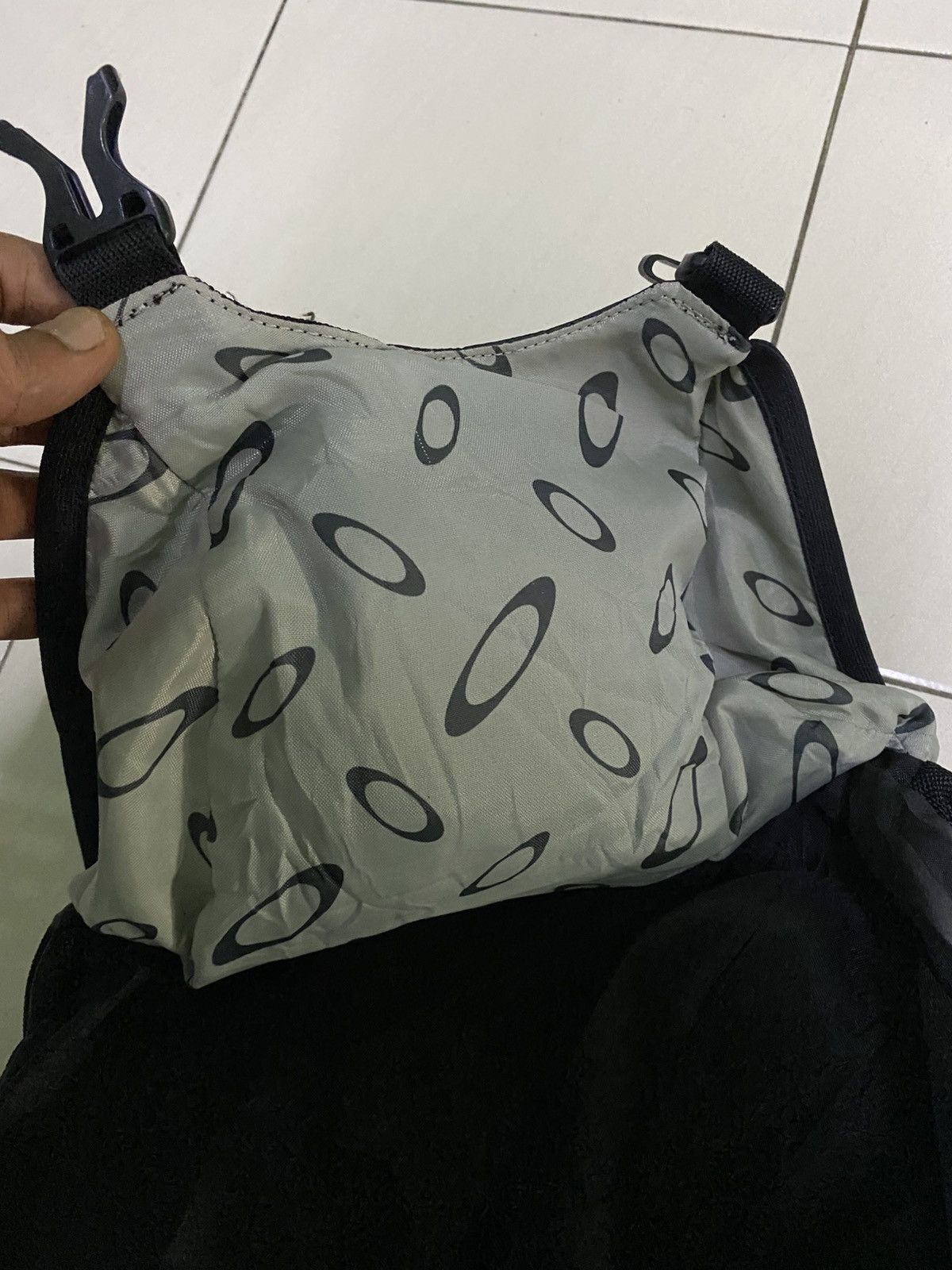 Oakley × Vintage Y2K Oakley Backpack Size ONE SIZE - 9 Thumbnail