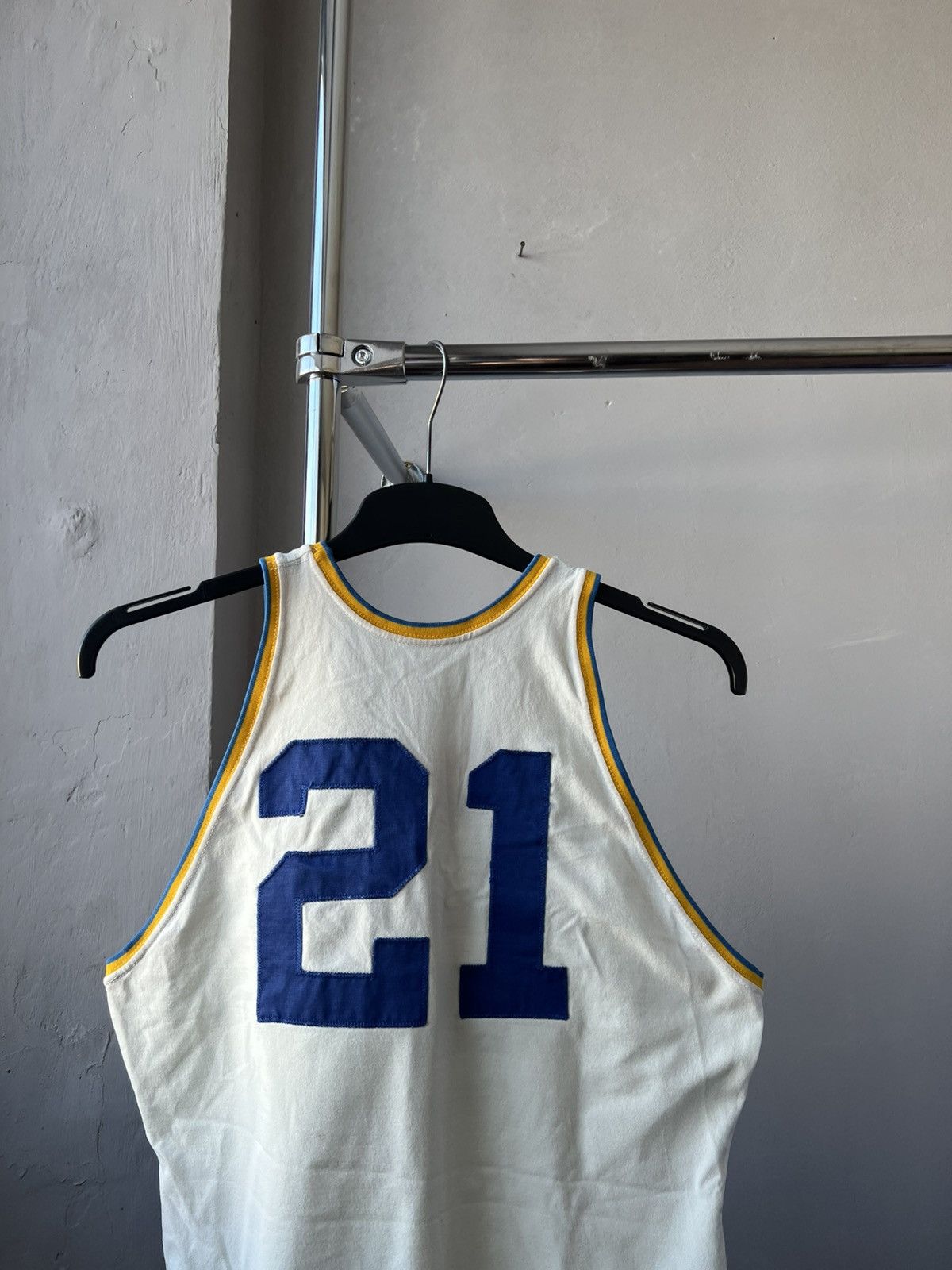 Vintage RARE! 70’S NCAA UCSD SAN DIEGO #21 SPARTAN BASKETBALLJERSEY Size US S / EU 44-46 / 1 - 12 Thumbnail