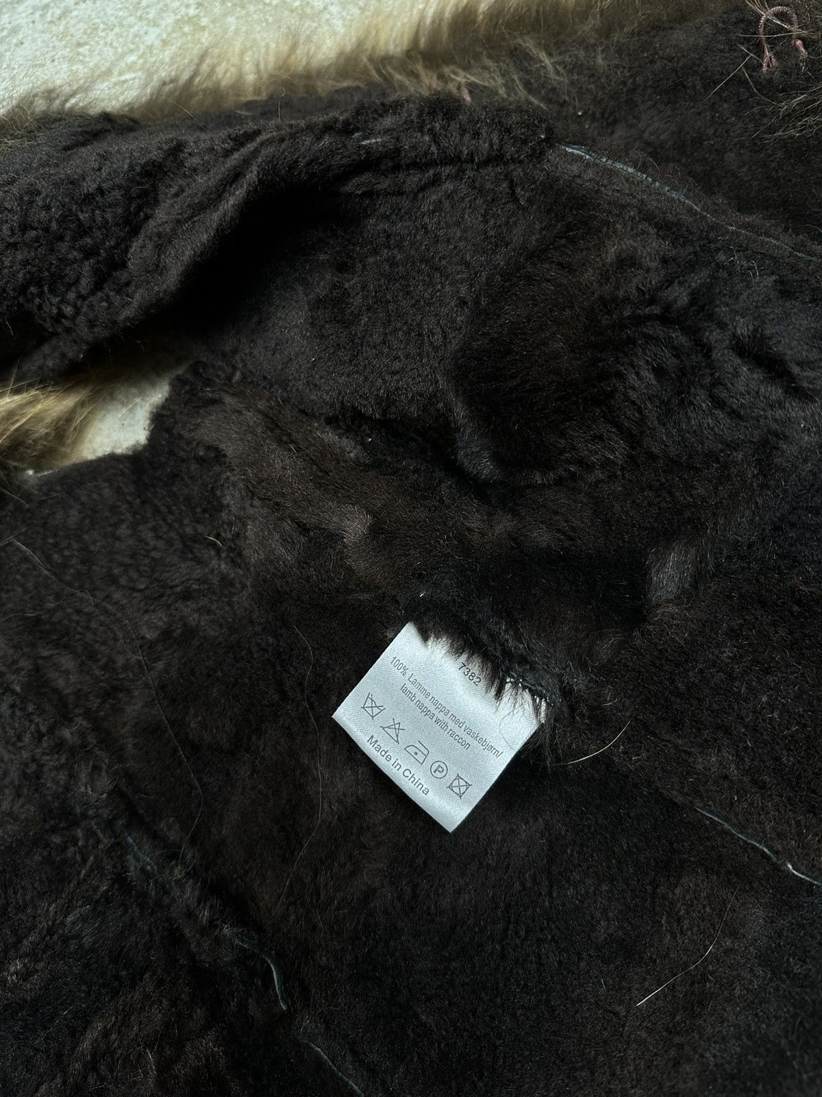 If Six Was Nine Vintage Y2K Lamb Leather Patchwork Vest Racoon Fur japan Size US S / EU 44-46 / 1 - 11 Thumbnail