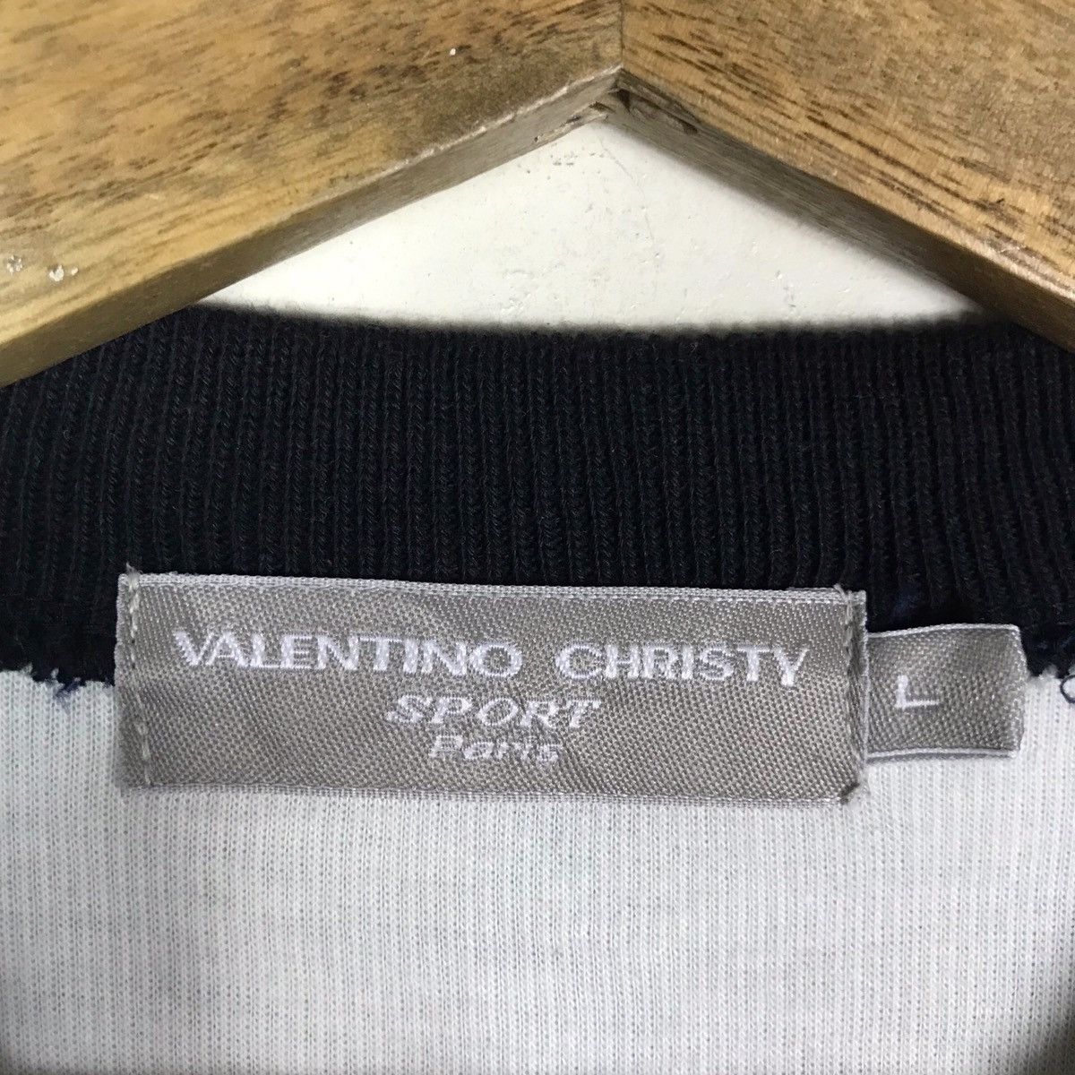 Vintage Vintage Valentino Christy Sport Paris Pullover Jumper Size US L / EU 52-54 / 3 - 5 Thumbnail