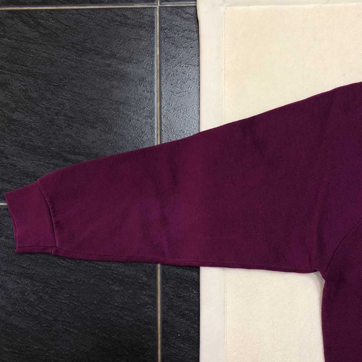 Fruit Of The Loom × Vintage VINTAGE 90s FRUIT OF THE LOOM Plain Sweatshirt Size US L / EU 52-54 / 3 - 7 Thumbnail