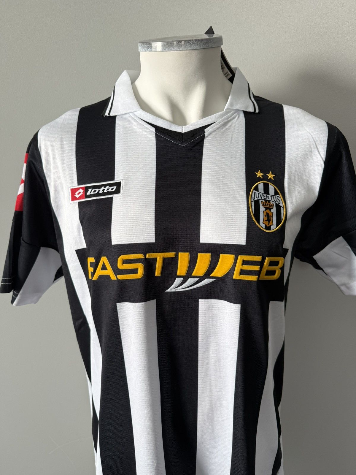 Lotto Sport Alessandro Del Piero Juventus New Men’s Soccer Retro Jersey Size US S / EU 44-46 / 1 - 3 Thumbnail