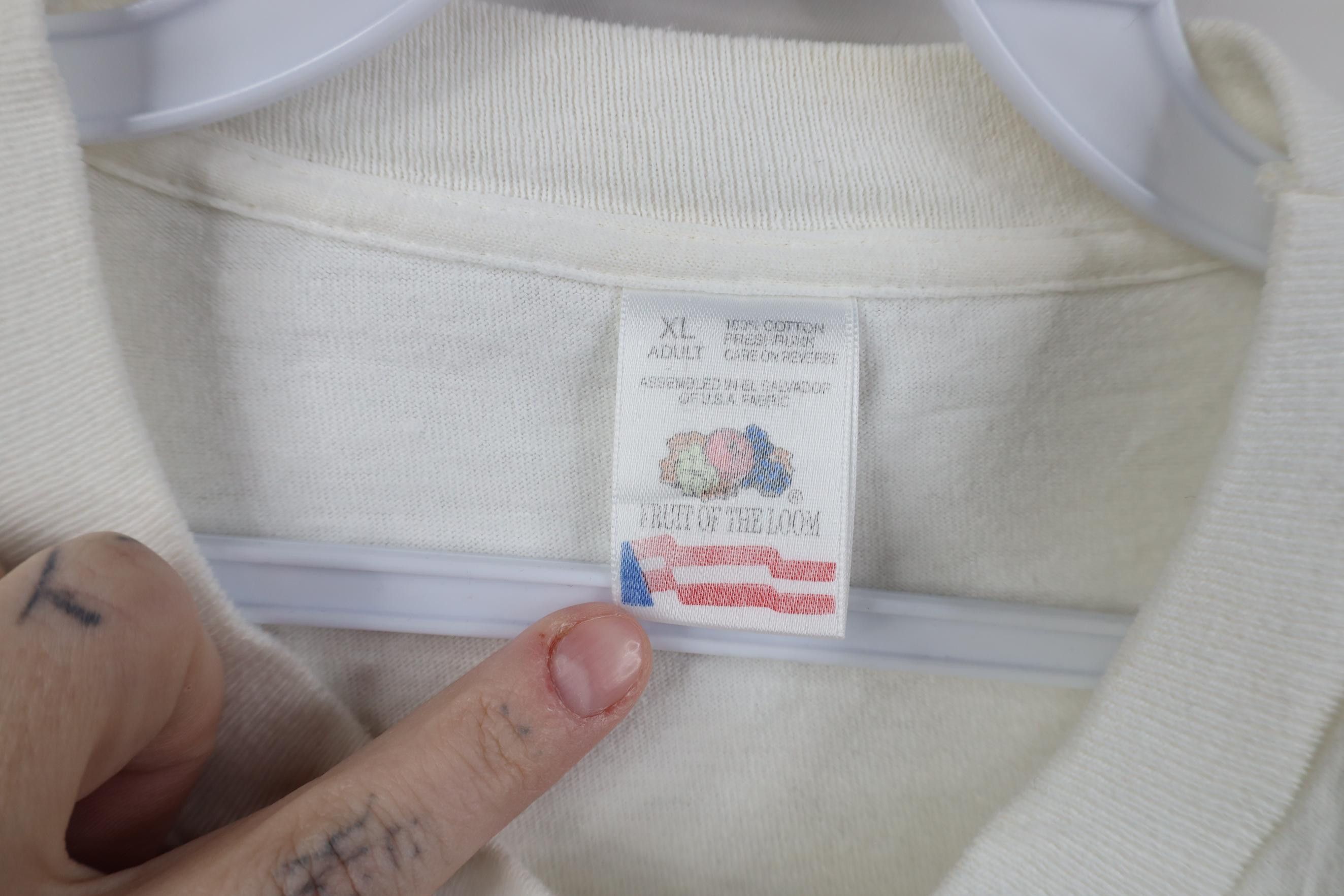 Vintage Vintage 90s WOW CompuServe Computers T-Shirt White USA Size US XL / EU 56 / 4 - 7 Thumbnail