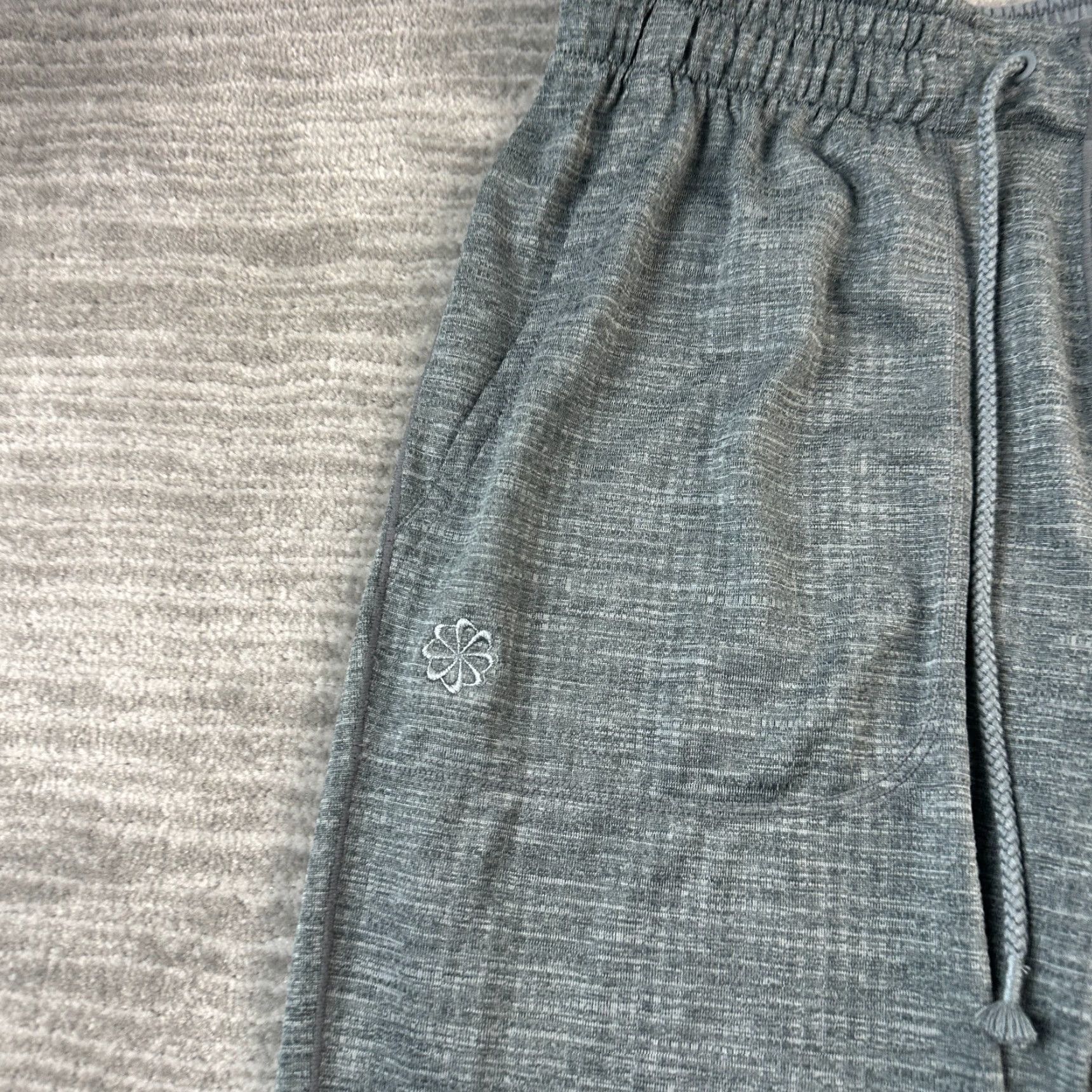 Nike Nike Yoga Pants Mens M Gray Dri-Fit Joggers with Pockets, Stretch, Inseam 29 in, Polyester Spandex, Regular Fit, Athletic Activewear Size US 31 - 4 Thumbnail