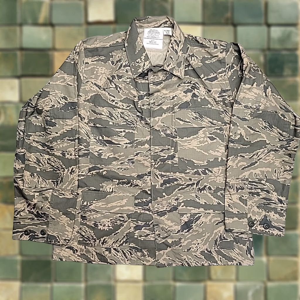 Propper US Air Force ABU Camo Jacket Mens 40R Tiger Stripe Digital Military Coat BdU Shirt Size US XXS / EU 40 - 1 Thumbnail