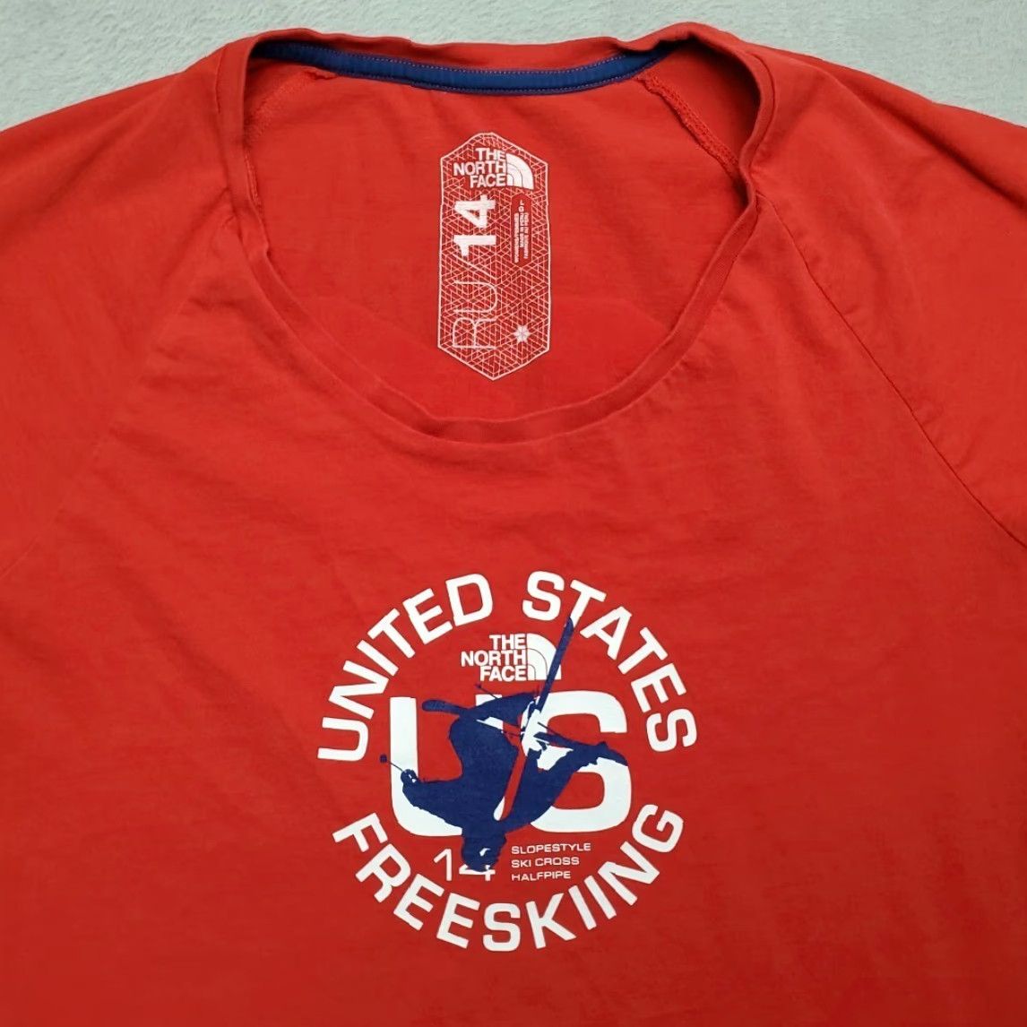 The North Face The North Face Shirt Womens Large Red Freeskiing Slopestyle Halfpipe TEE Outdoor Shirt Women L Red Logo Jersey Short Sleeve Size L / US 10 / IT 46 - 2 Thumbnail