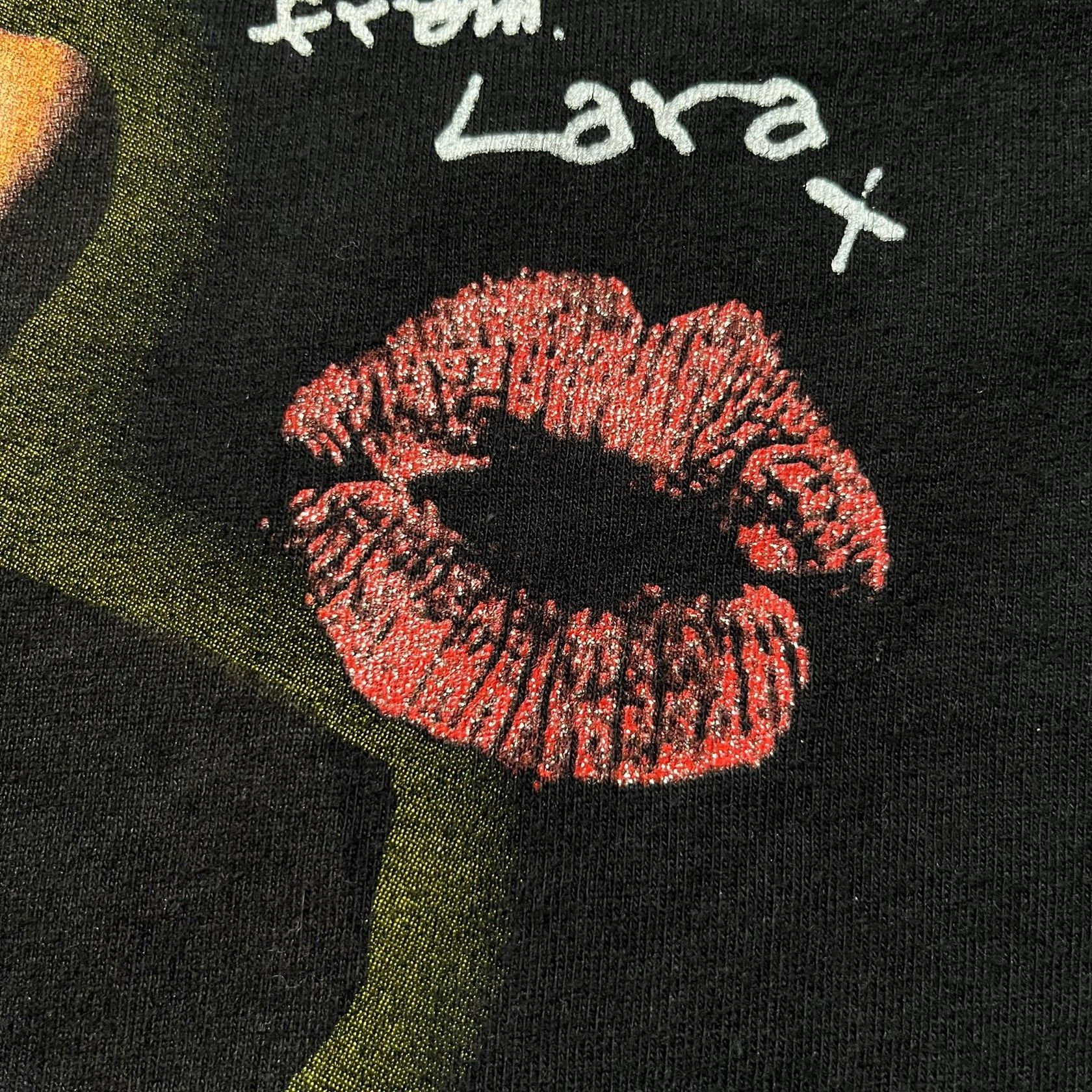 Vintage Tomb Raider Lara Croft 2001 Kiss Tee Size US L / EU 52-54 / 3 - 4 Thumbnail