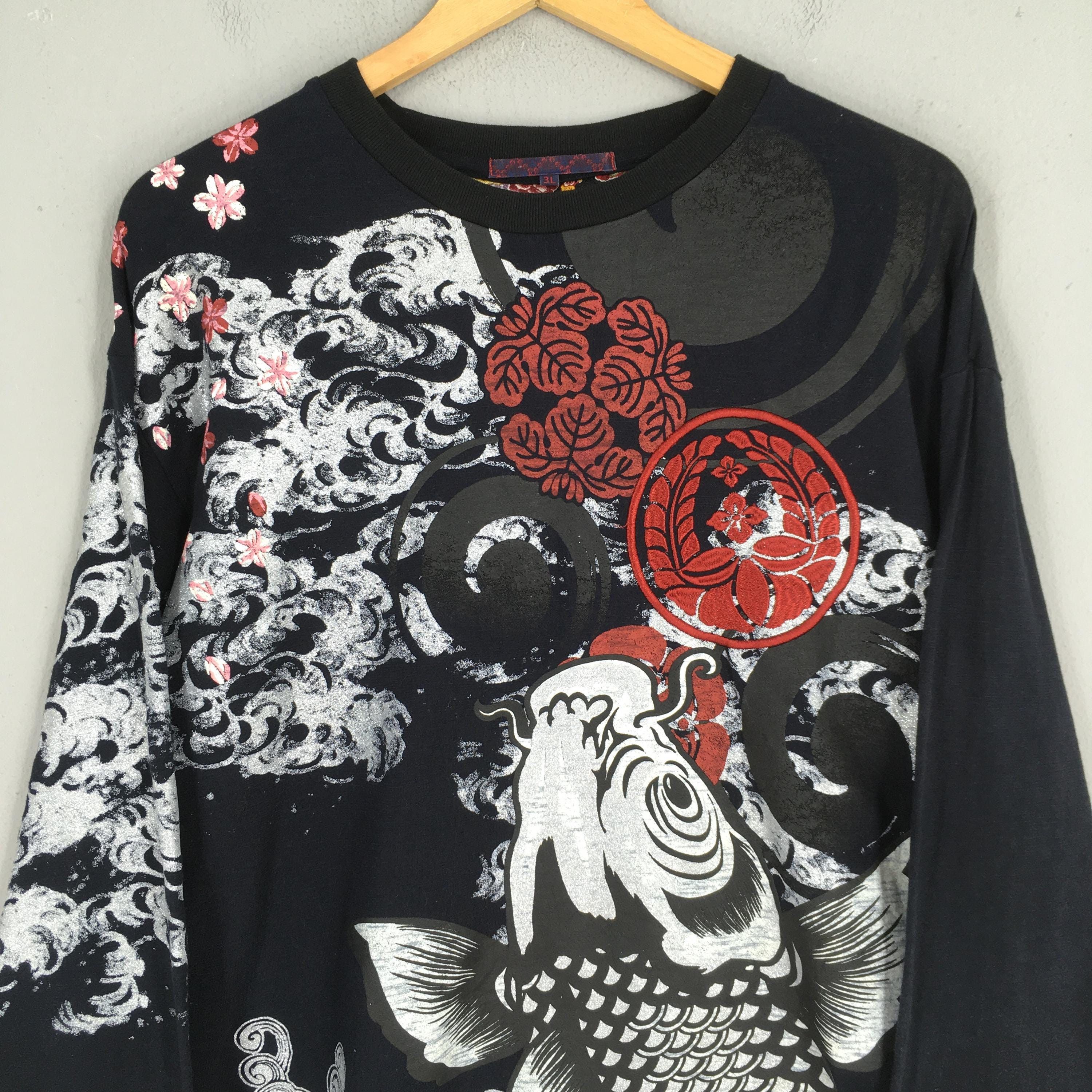Japanese Brand Fish Koi Japanese Culture Sukajan Black Tshirt XLarge Size US XL / EU 56 / 4 - 2 Thumbnail