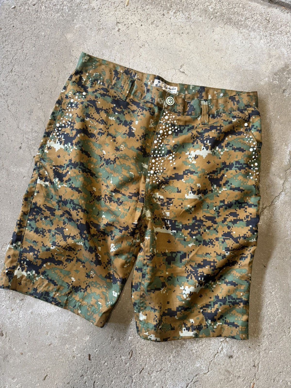 Japanese Brand × Vintage Camo shorts Size US 36 / EU 52 - 1 Thumbnail