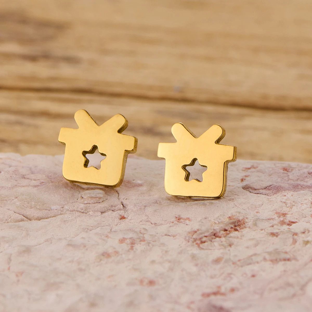 Jewelry Christmas Star Gift Mini Stud Earrings Charm Earring Gift Size ONE SIZE - 1 Thumbnail
