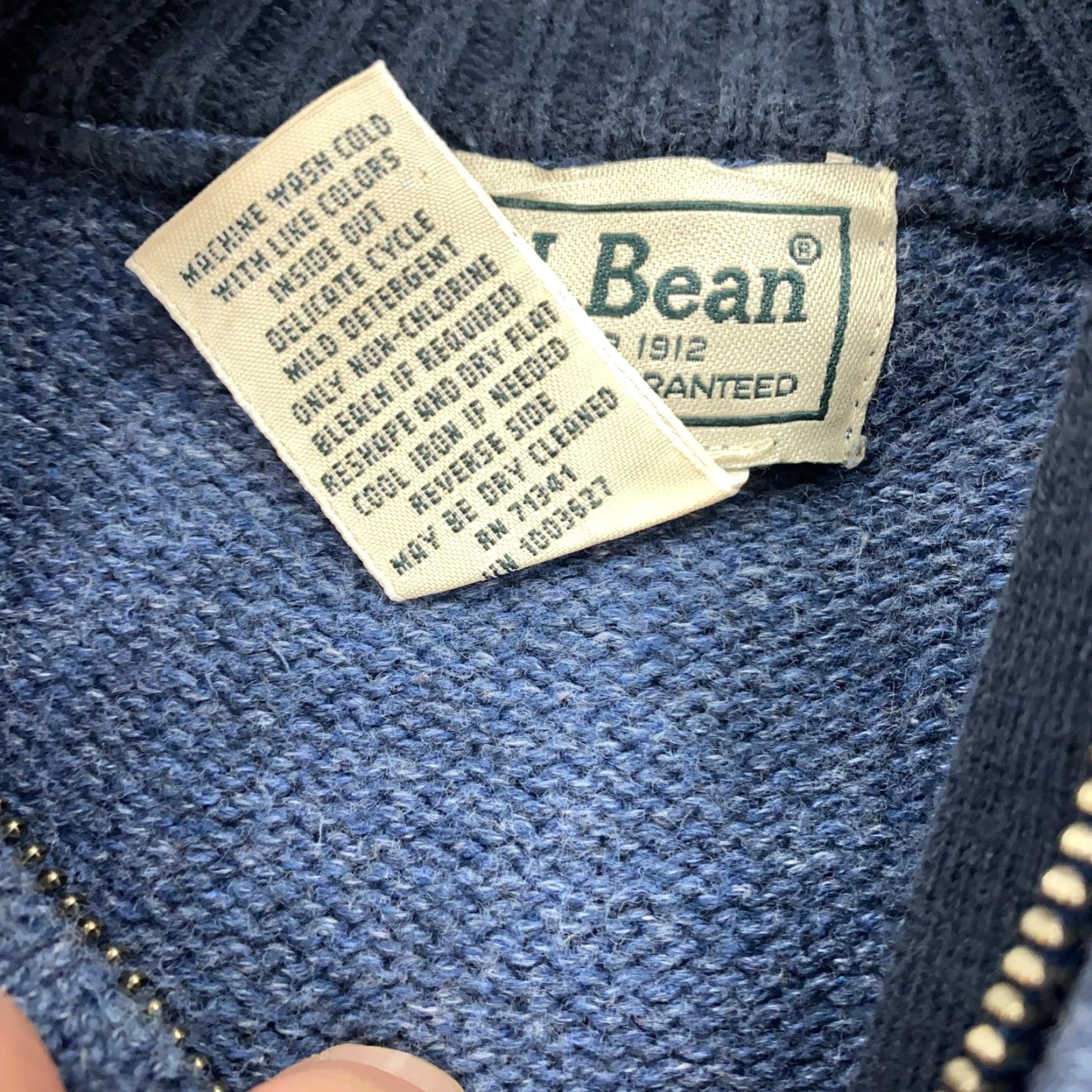 Vintage LL Bean Sweater Mens Medium Blue 1/4 Zip Mock Neck Cotton Knit Pullover Size US M / EU 48-50 / 2 - 3 Thumbnail