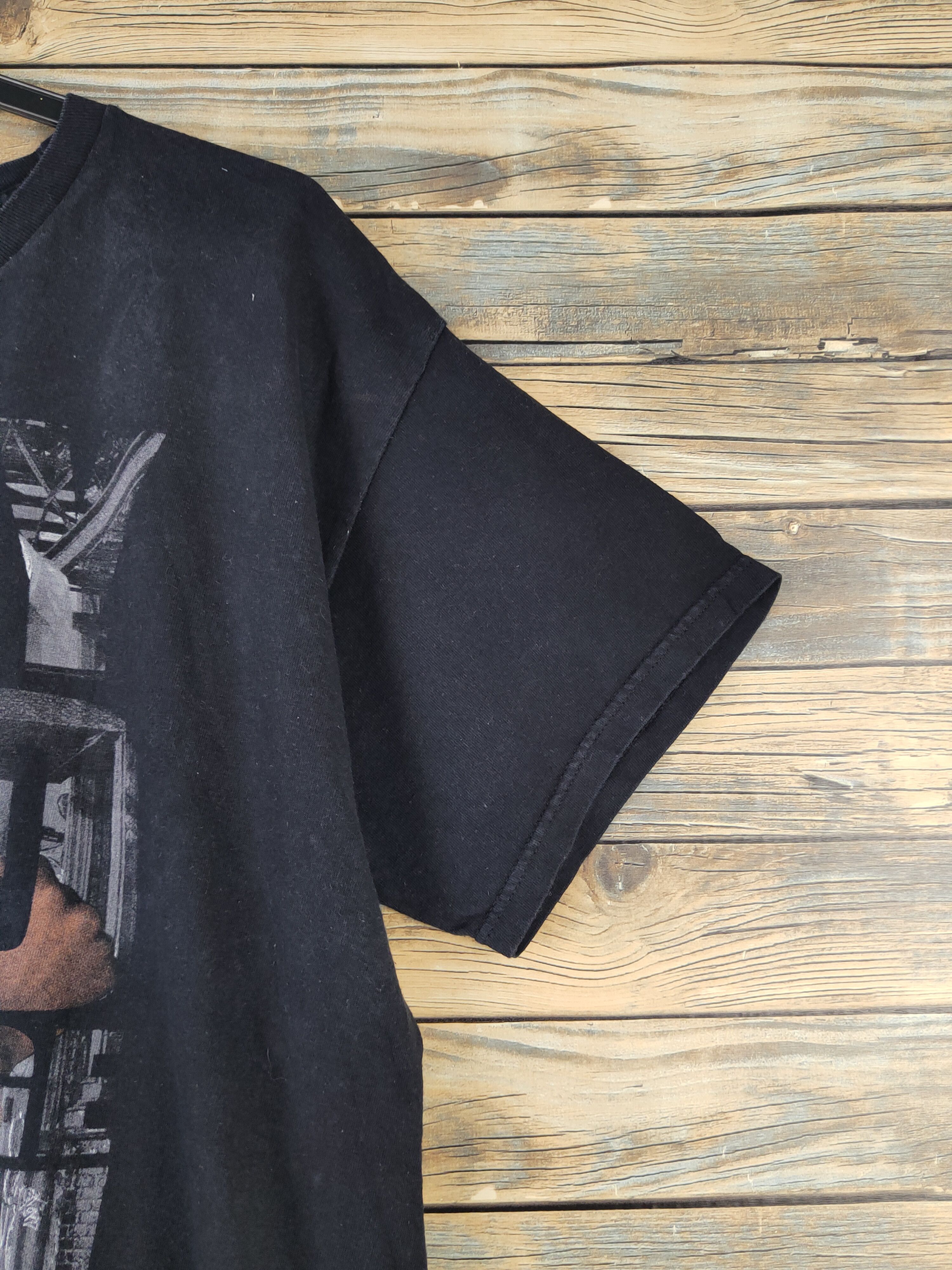 Band Tees DL Tupac Shakur vintage Black Short Sleeve T-shirt #1443 Size US L / EU 52-54 / 3 - 7 Thumbnail