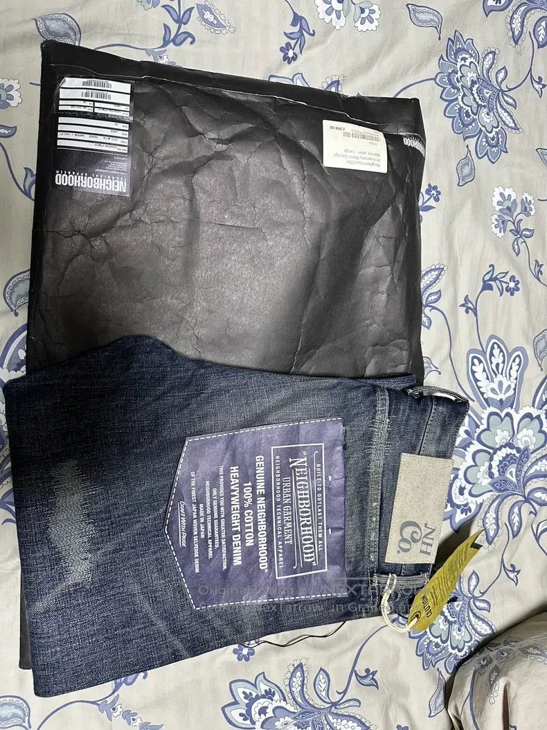 Neighborhood Neighborhood size L Jeans Size US 27 - 5 Thumbnail
