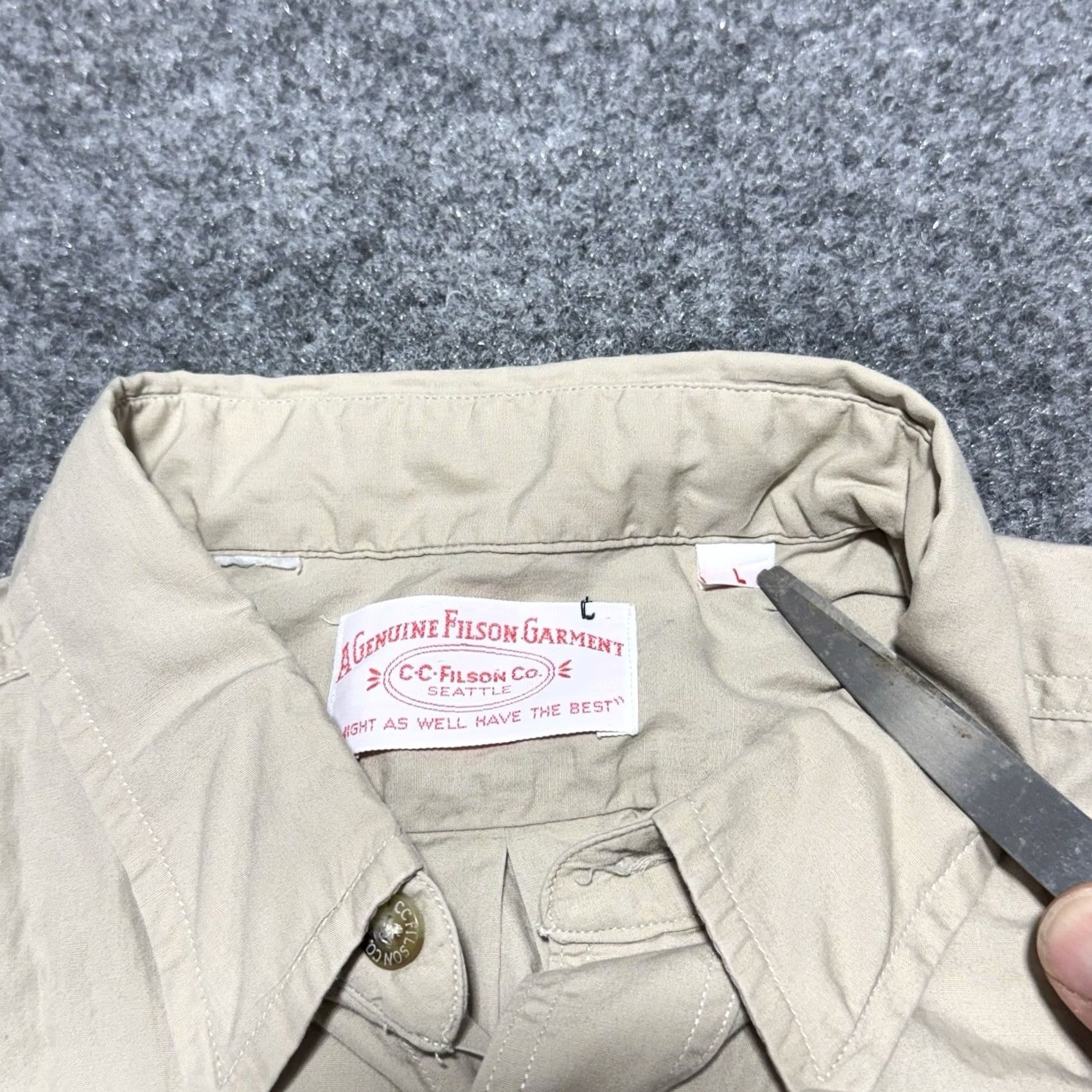 Filson VINTAGE Filson Shirt L Tan Khaki Twill Double Pocket Field Workshirt Casual 80s 90s Mens Size US L / EU 52-54 / 3 - 3 Thumbnail