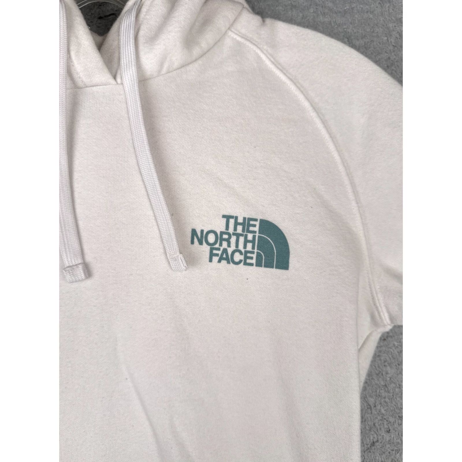 The North Face VINTAGE The North Face Hoodie Womens XS White Pullover Logo Pocket Hooded Crew Neck Size XS / US 0-2 / IT 36-38 - 6 Thumbnail
