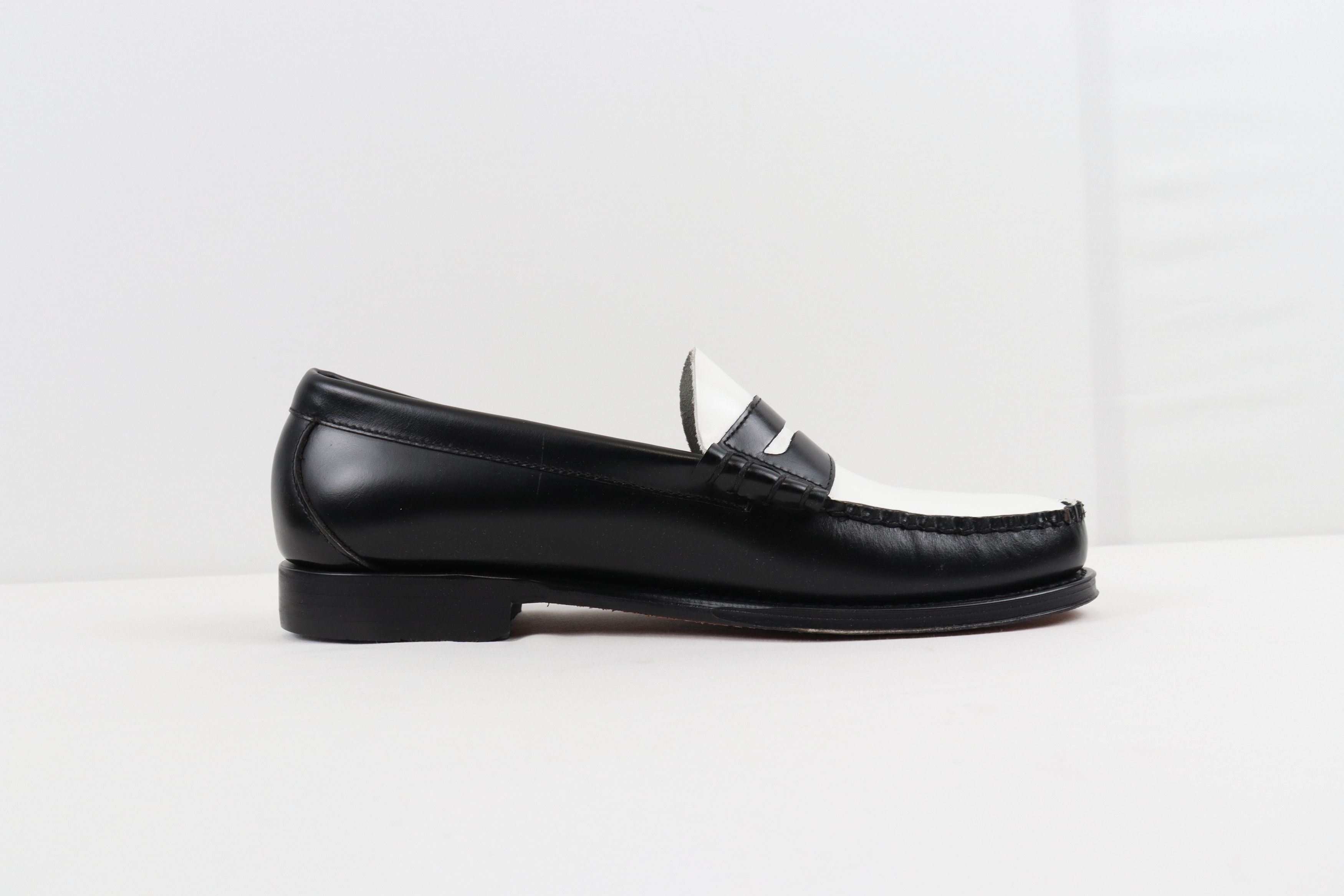 G.H. Bass & Co. o1rshd Weejun Larson Penny Moccasins in Black / White Size US 11.5 / EU 44-45 - 5 Thumbnail