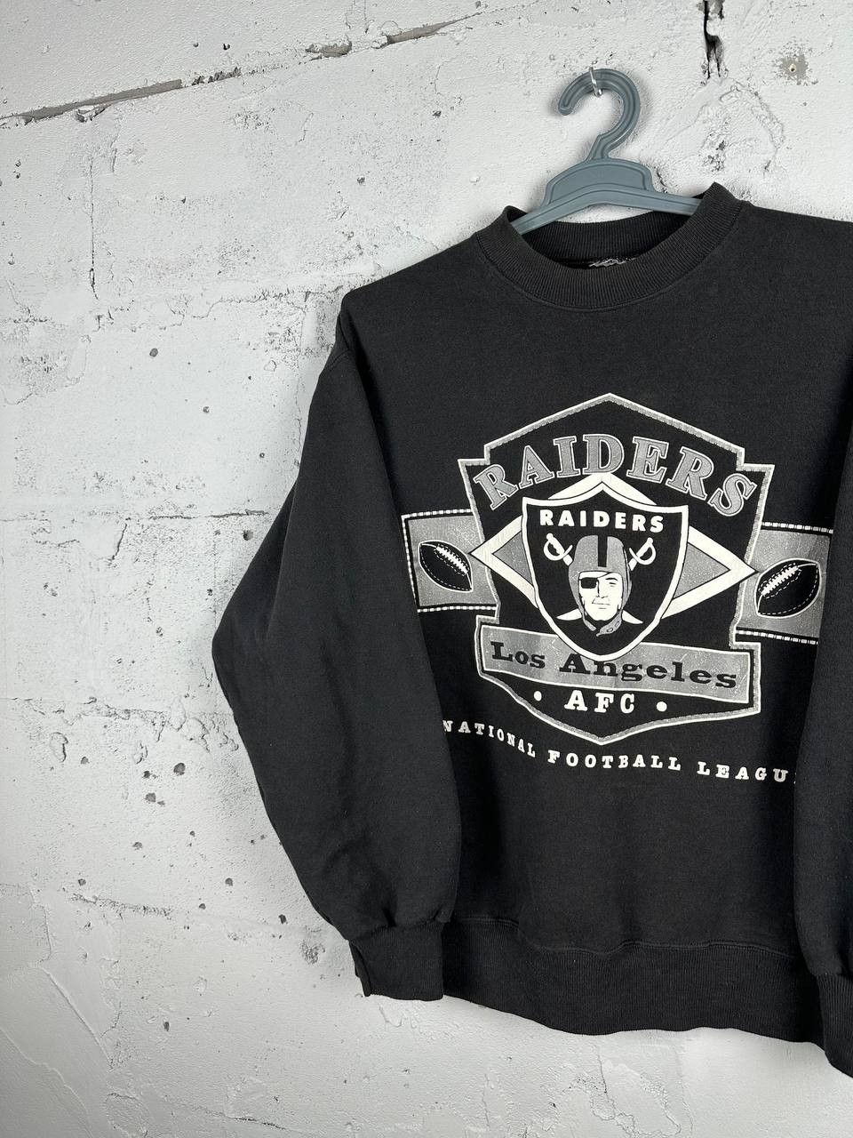 NFL Vintage Los Angeles Raiders Baggy Sweatshirt faded Size US L / EU 52-54 / 3 - 2 Thumbnail