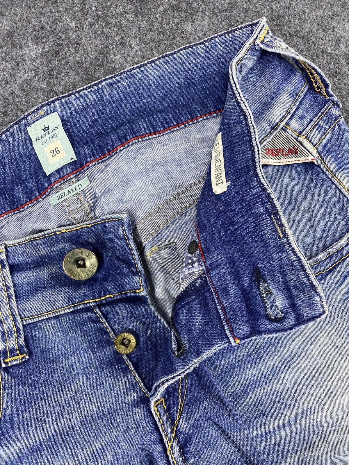 Jean × Replay Vintage Replay Distressed Blue Wash Denim- J1128 Size US 31 - 11 Thumbnail