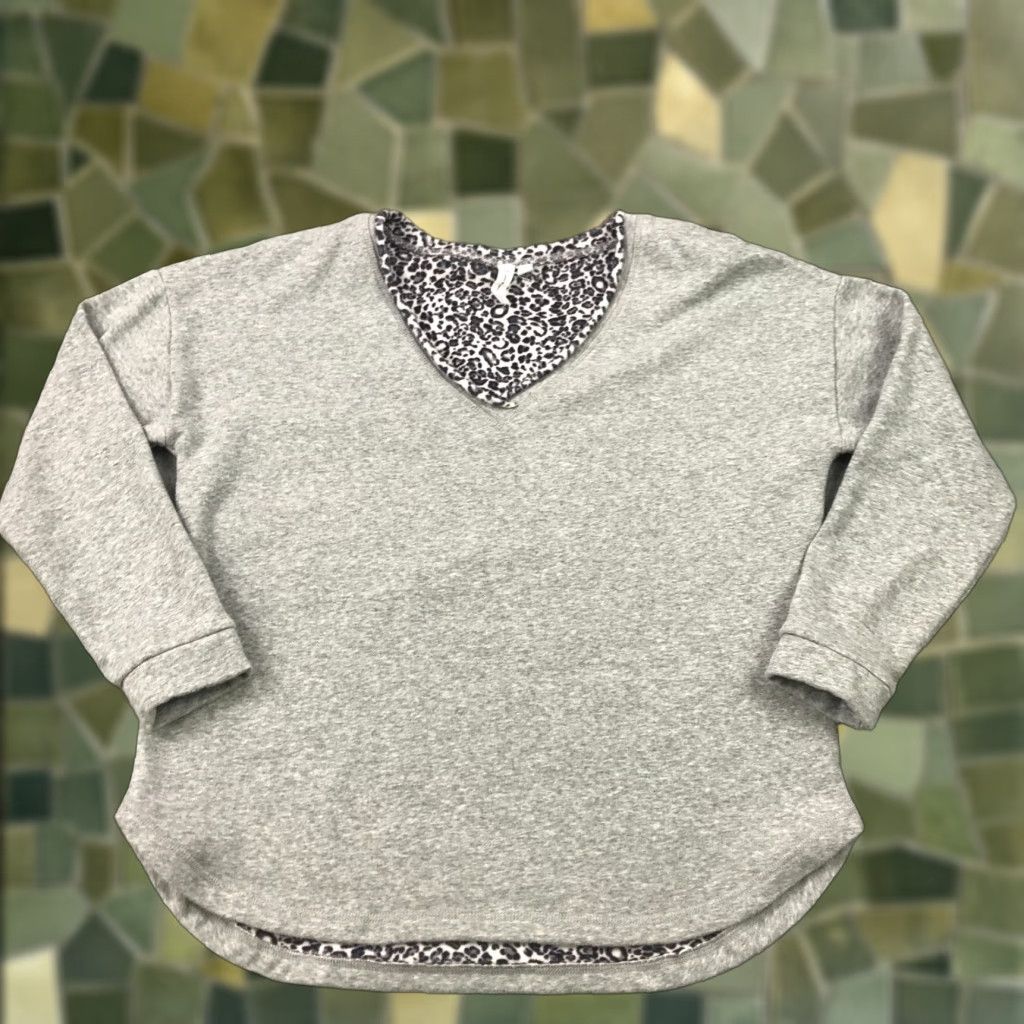 Vintage Cable & Gauge Womens Sweatshirt Gray w/ Leapord Trim Pullover Long Sleeve M Size M / US 6-8 / IT 42-44 - 1 Thumbnail