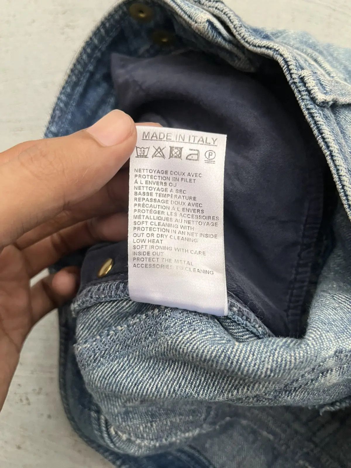 Japanese Brand Balmain Paris Zipper Biker Denim Shorts Acid Wash Blue Size 36" / US 14 / IT 50 - 9 Thumbnail