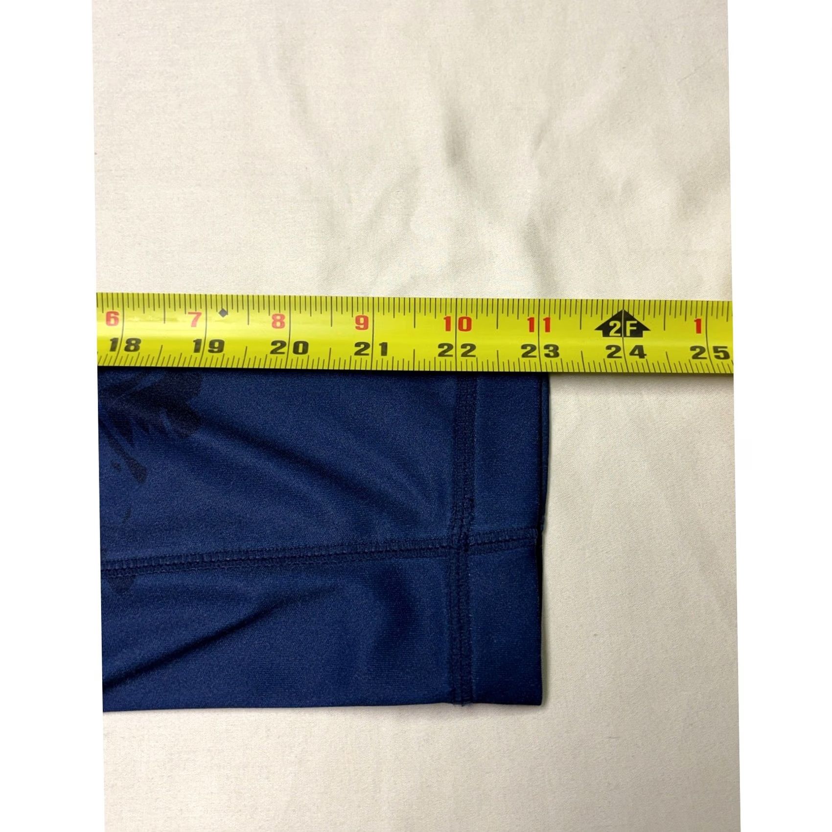 Tommy Bahama VINTAGE? No. Size US M / EU 48-50 / 2 - 7 Thumbnail