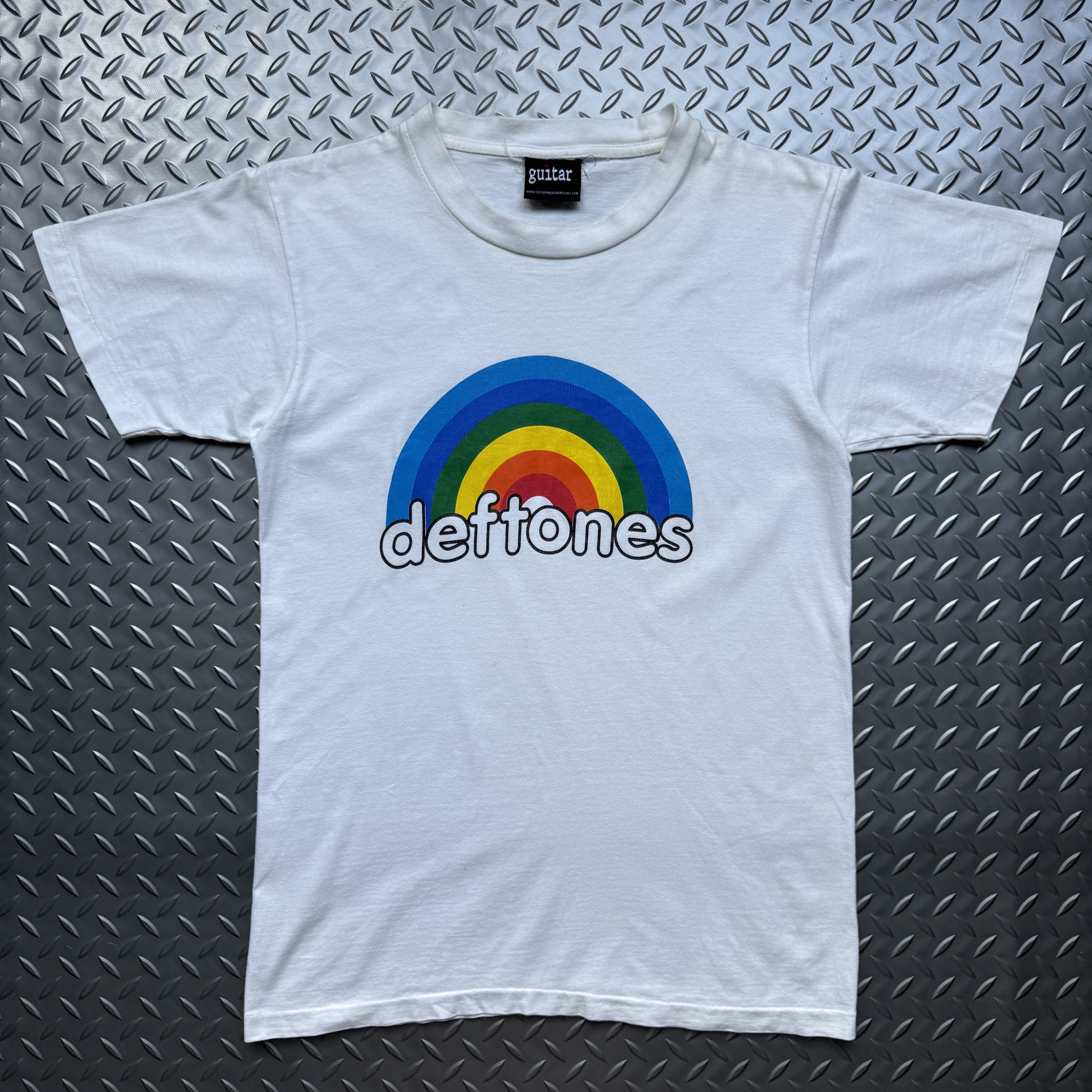 Band Tees Vintage Deftones Rainbow 90s T-Shirt Size US S / EU 44-46 / 1 - 1 Thumbnail