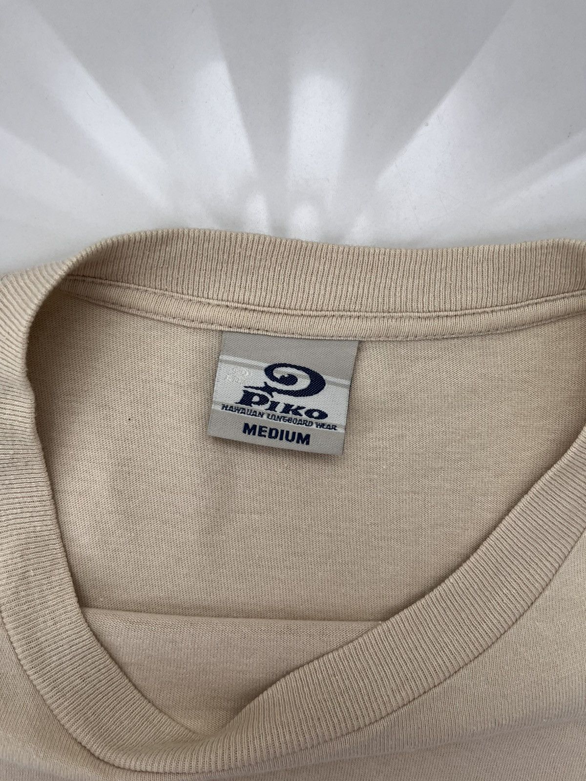 Japanese Brand 90’s PIKO HAWAIIAN LONGBOARD WEAR RARE BIG LOGO SURF TEE Y2K Size US M / EU 48-50 / 2 - 5 Thumbnail