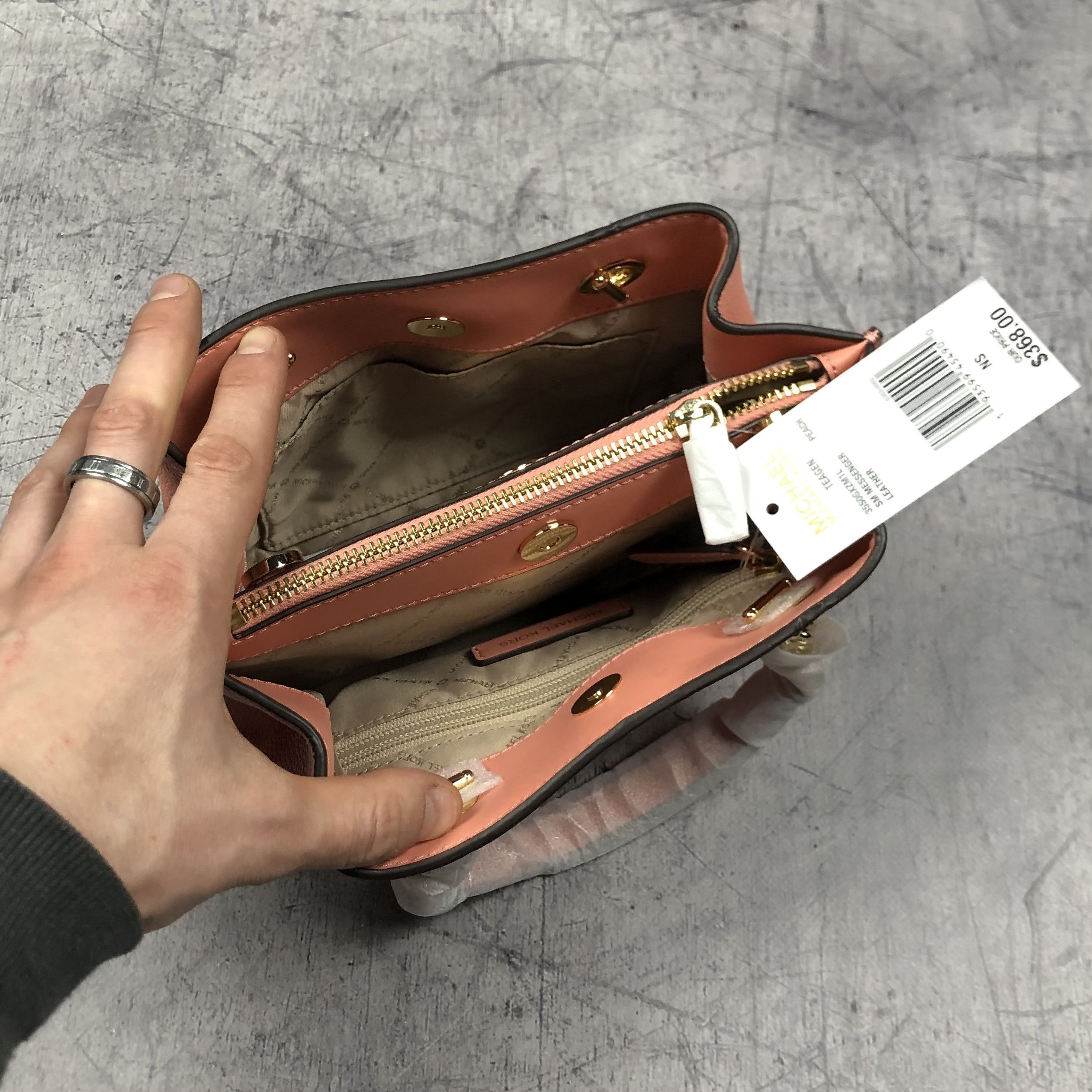 Michael Kors New! Michael Kors Teagen Leather Peach Bag Size ONE SIZE - 4 Thumbnail