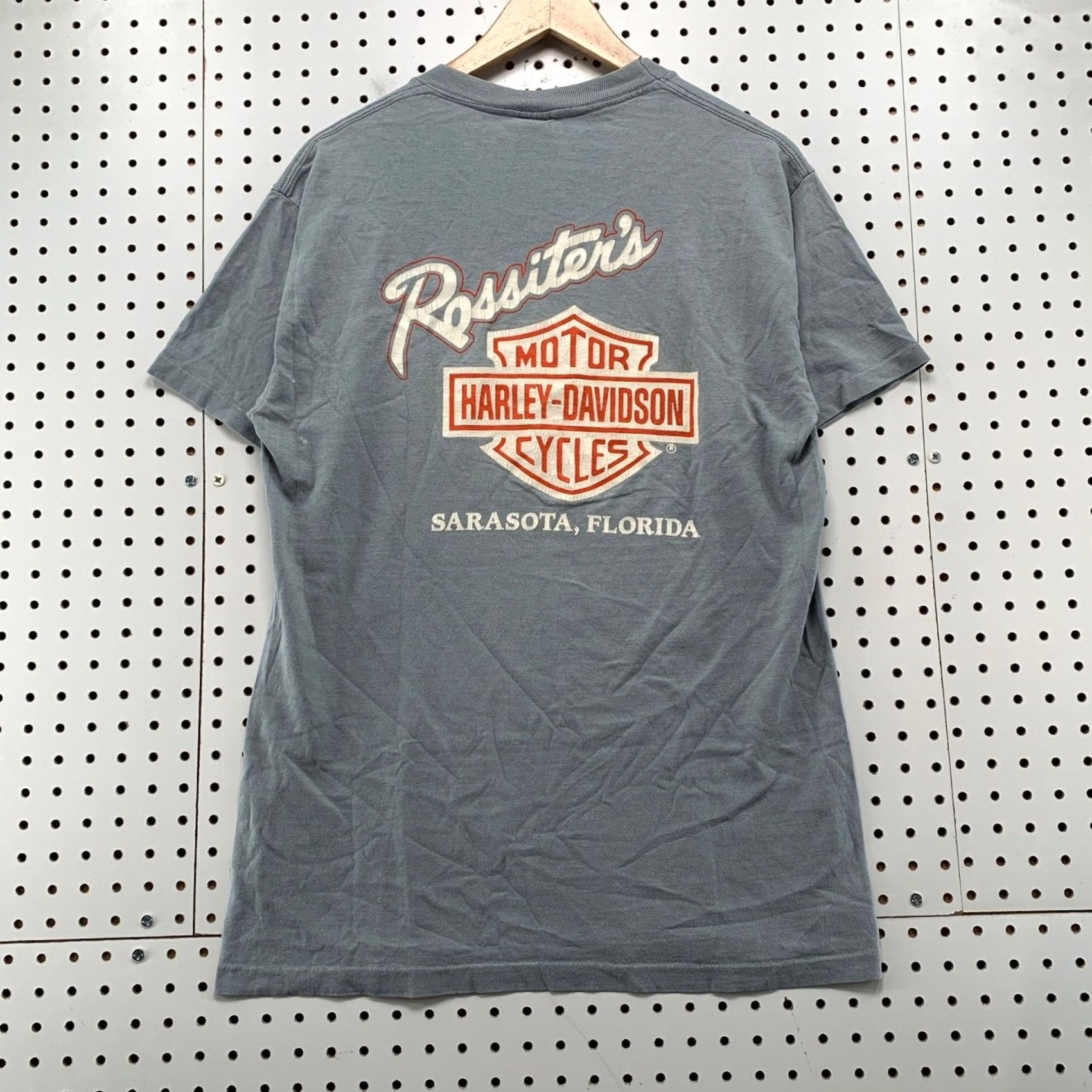Harley Davidson VINTAGE Harley-Davidson 3D Emblem Wolf T Shirt Leader of the Pack Gray Men L Short Sleeve Crew Neck Graphic Print Logo 90s Bikes Animal 1990s Womens? Size US L / EU 52-54 / 3 - 3 Thumbnail