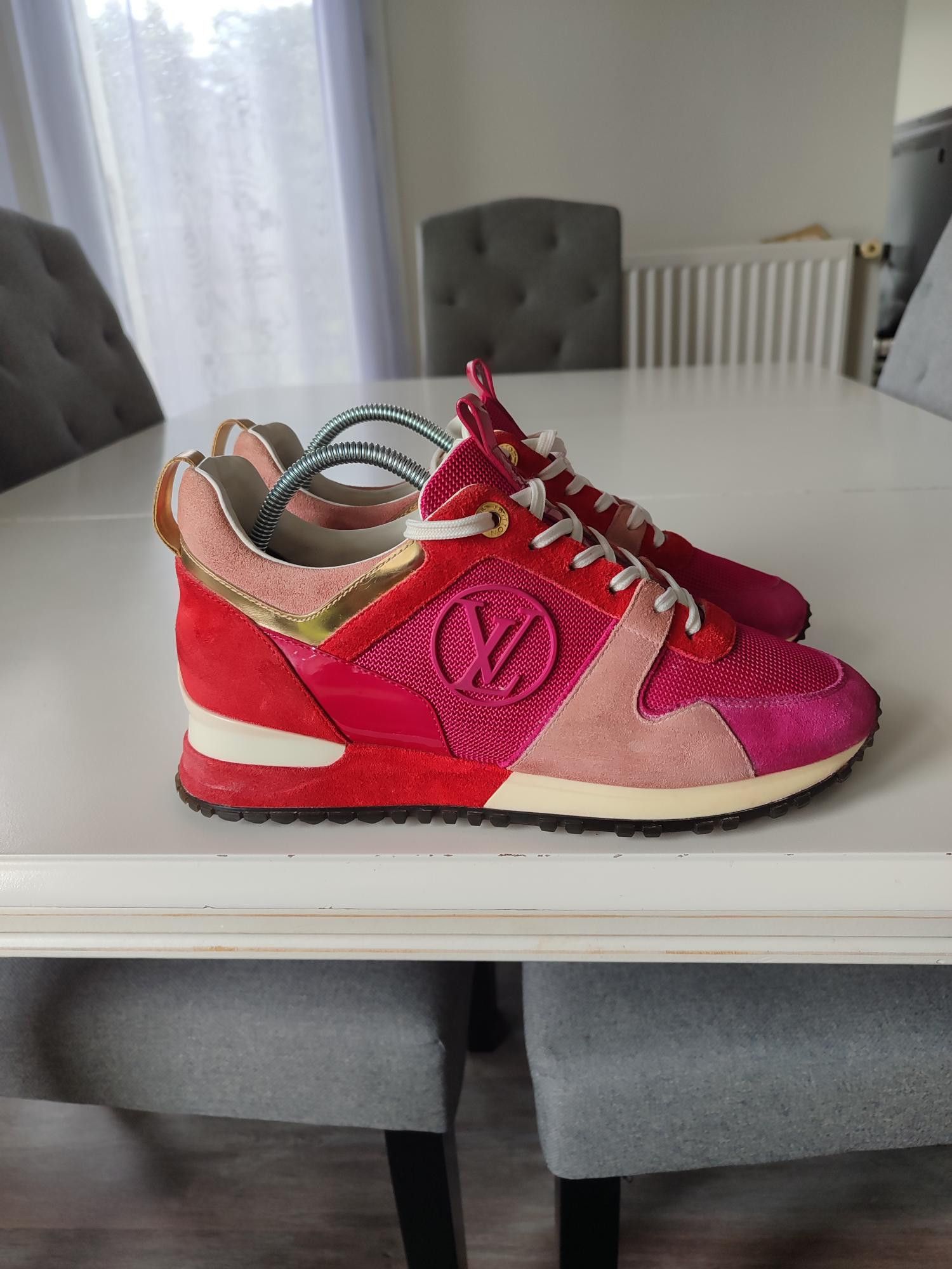 Louis Vuitton BASKETS LOUIS VUITTON RUN AWAY ROUGE FUSCHIA Size US 8 / IT 38 - 3 Thumbnail