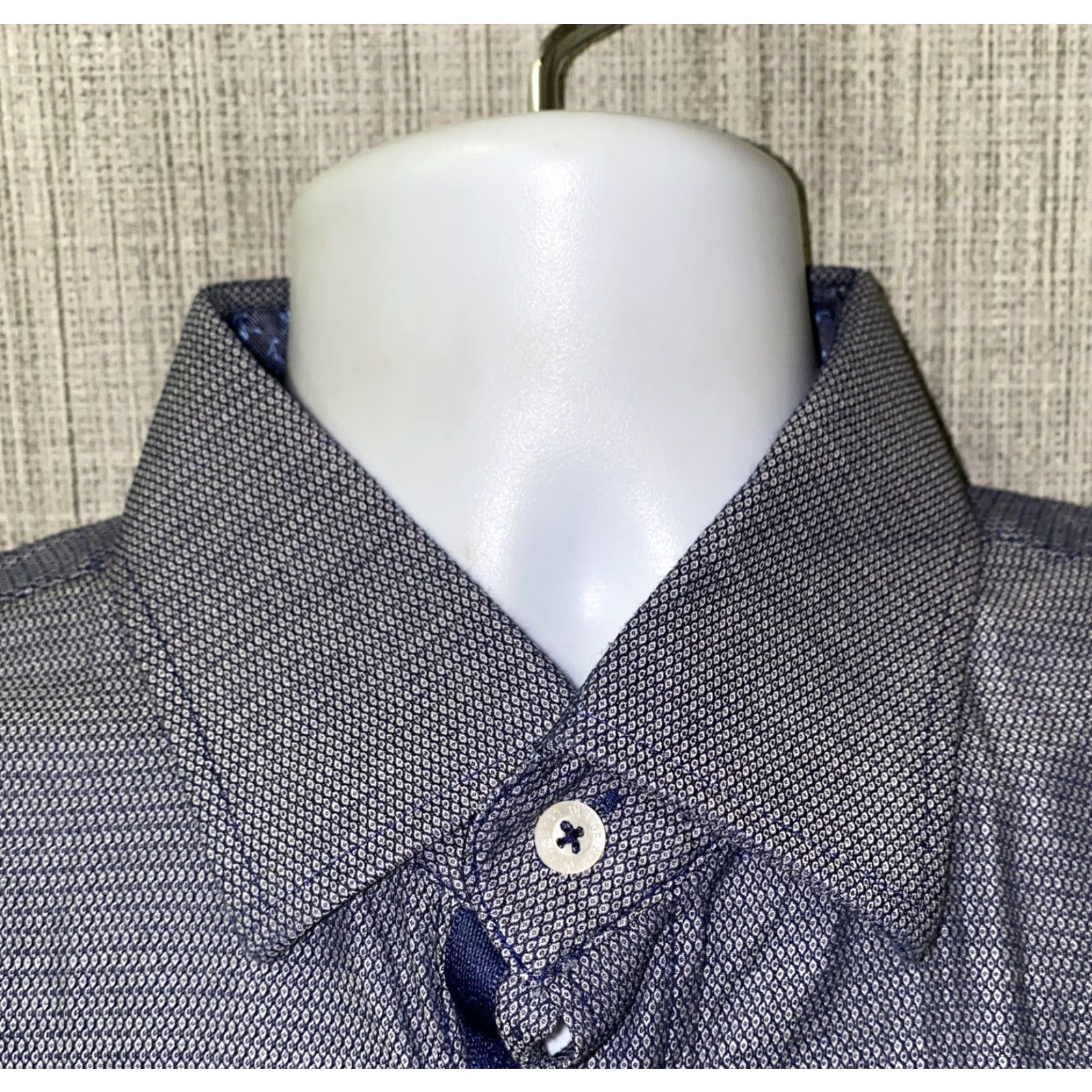 English Laundry English Laundry Mens Blue Long Sleeve Button-Down Shirt Size XL User: English Laundry Mens Blue Long Sleeve Button-Down Shirt Size XL Size US XL / EU 56 / 4 - 3 Thumbnail