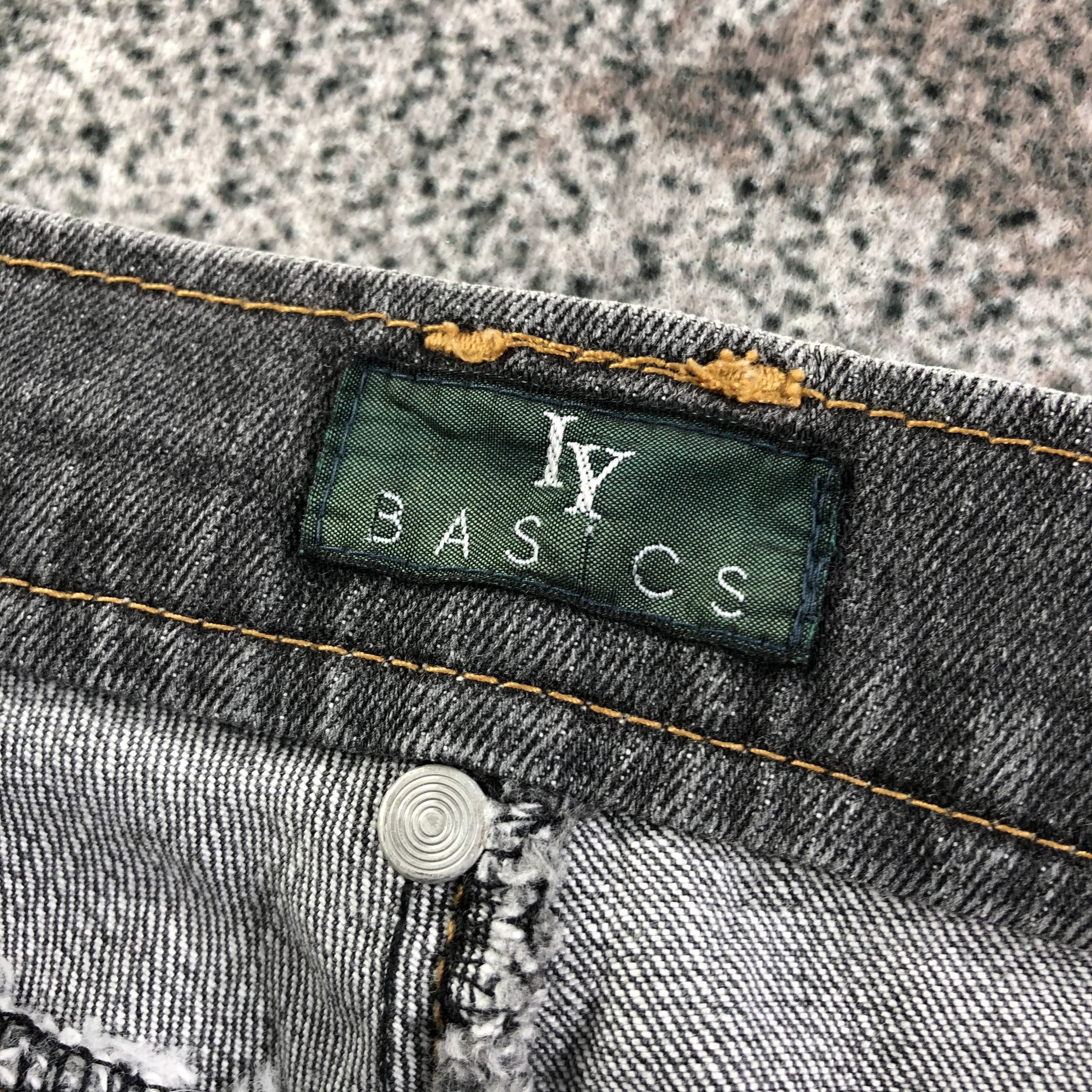 Japanese Brand IY Basics Bush Pants Jeans Faded Black Flare Denim KJ1653 Size US 28 / EU 44 - 7 Thumbnail