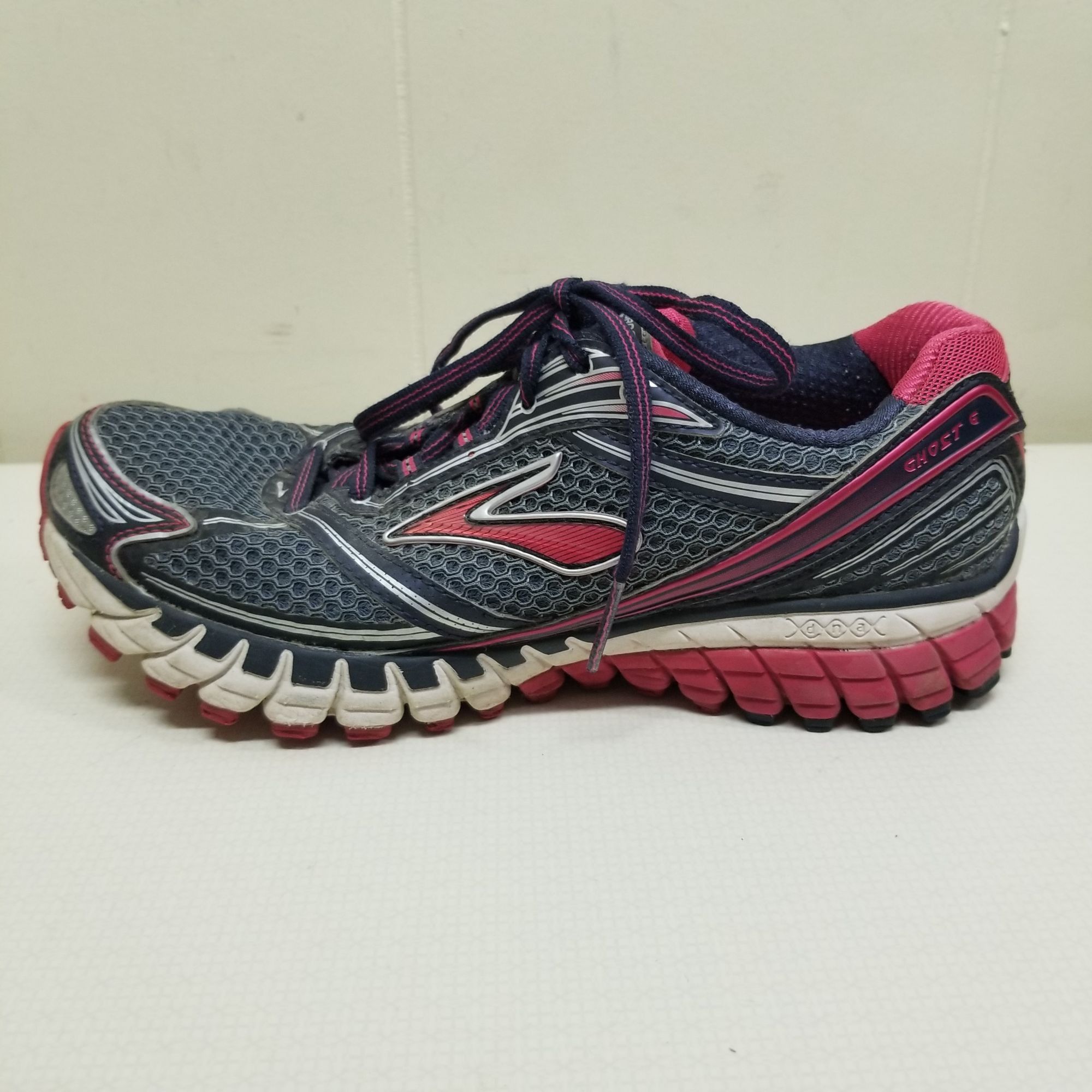 Brooks Brooks 8.5B Ghost 6 Neutral Black Pink Running Sport Tennis Size US 8.5 / IT 38.5 - 10 Thumbnail