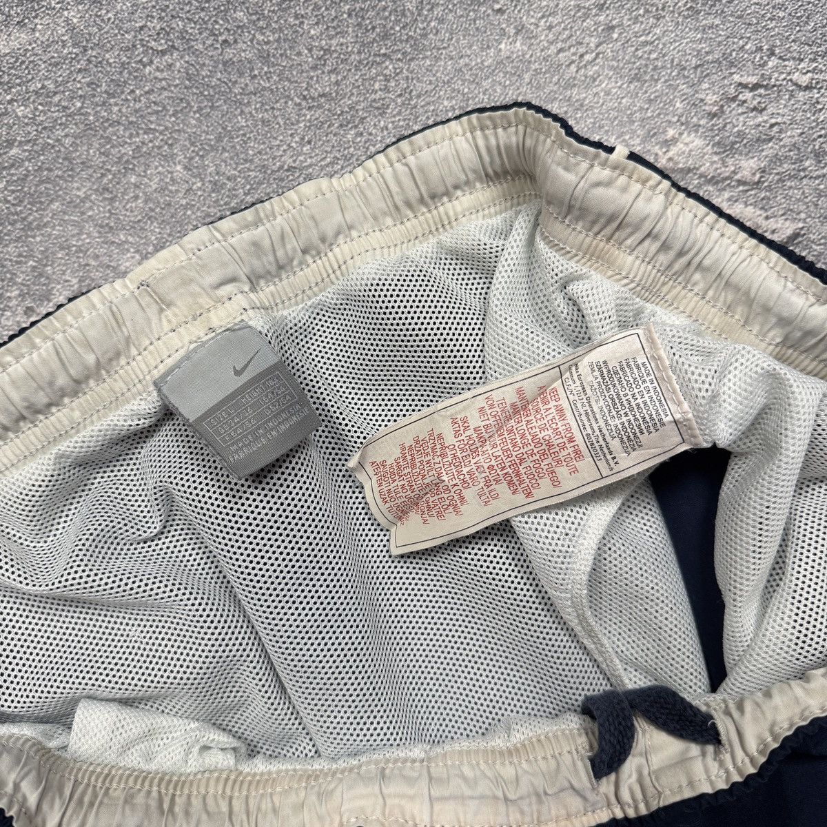 Nike × Vintage Nike Vintage Shorts 90s Size US 34 / EU 50 - 9 Thumbnail