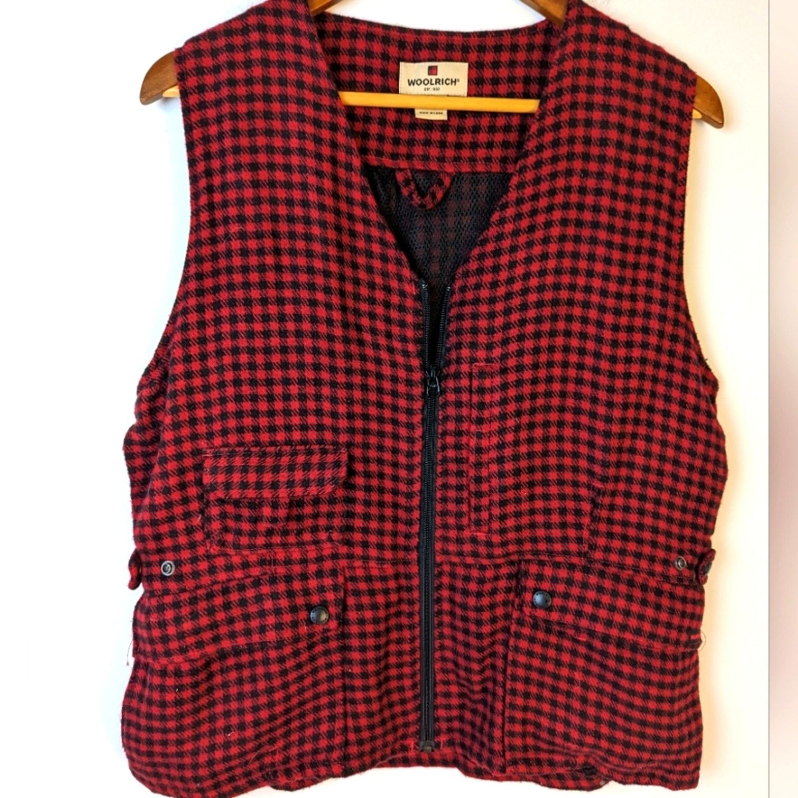Woolrich Woolen Mills Vintage Woolrich Women's Ruby Plaid Houndstooth Hunting Vest Size M / US 6-8 / IT 42-44 - 2 Thumbnail