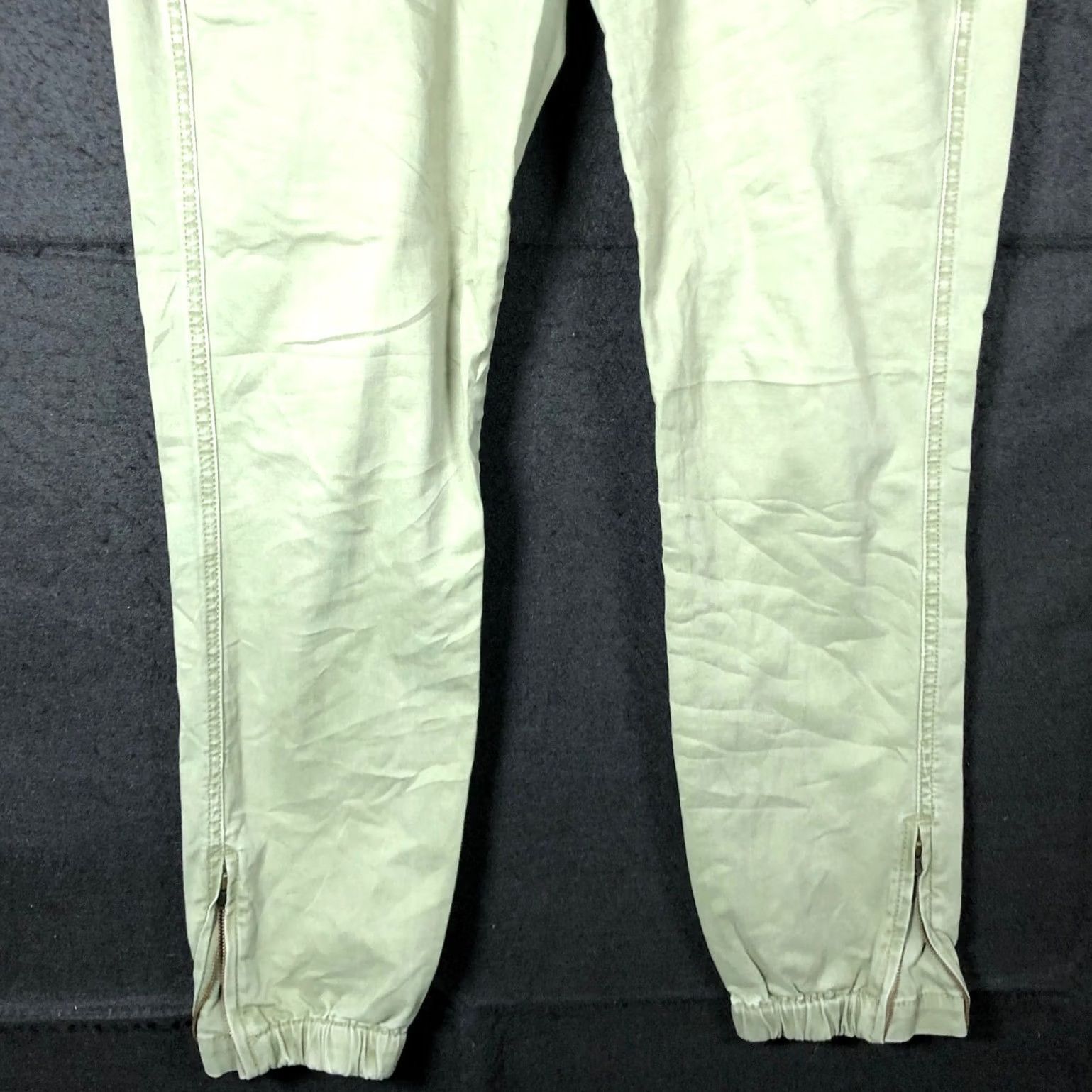 Vintage CAbi Womens Pants Green Low Rise Tapered Ankle Zip Cotton Blend Stretch 2 Size 26" / US 2 / IT 38 - 3 Thumbnail