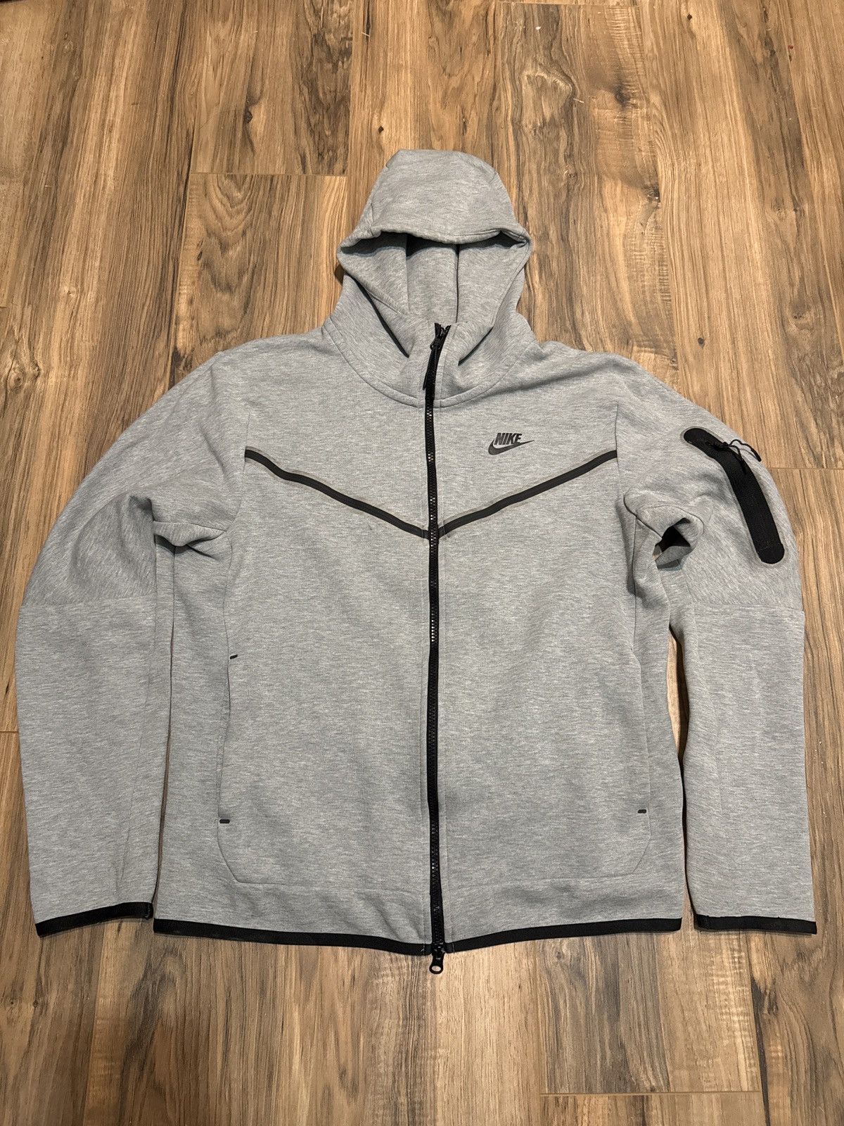 Nike Nike Tech Fleece Zip Hoodie Y2K Size M Size US M / EU 48-50 / 2 - 1 Thumbnail