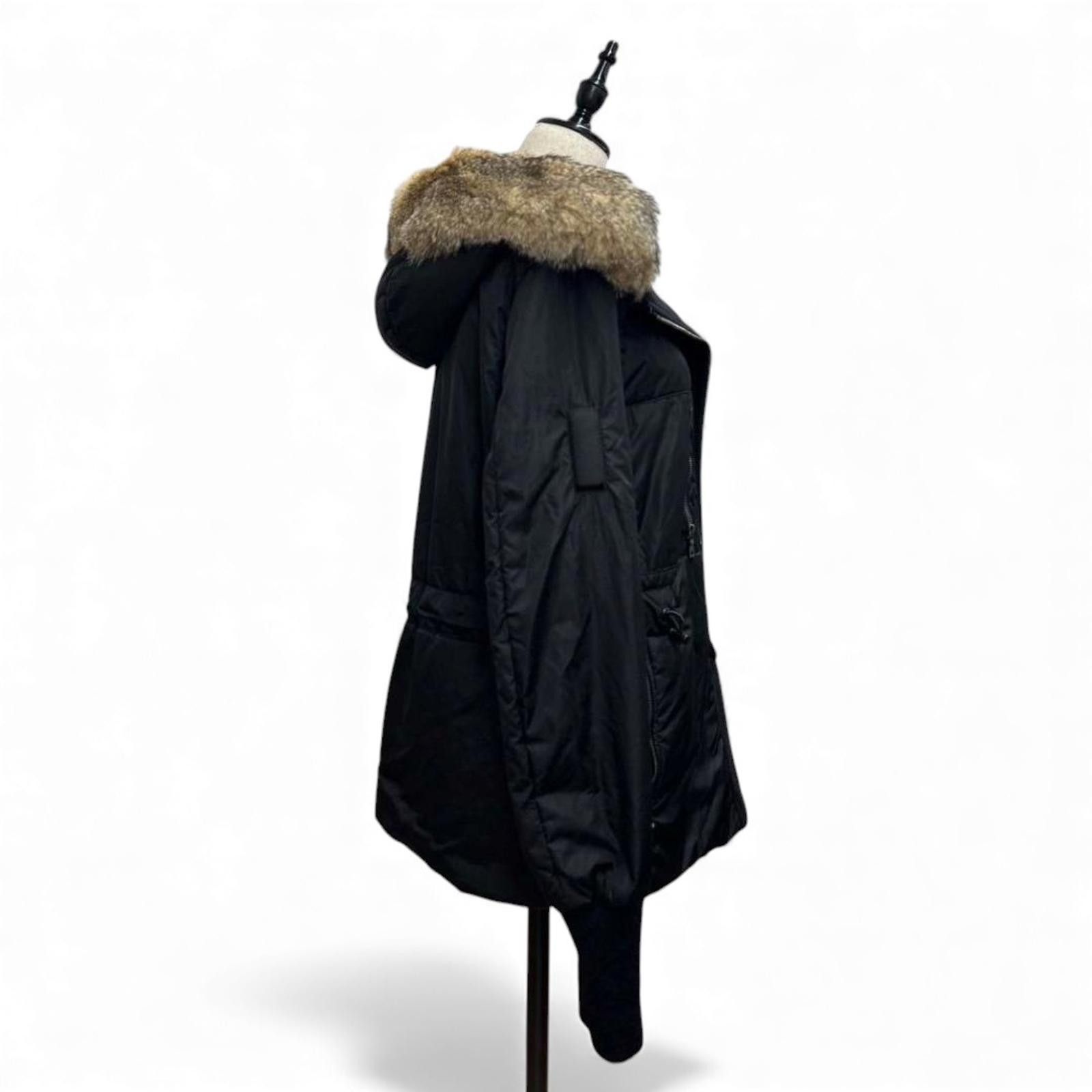Prada Prada - Black Puffer Jacket Fur Hood Size M / US 6-8 / IT 42-44 - 3 Thumbnail