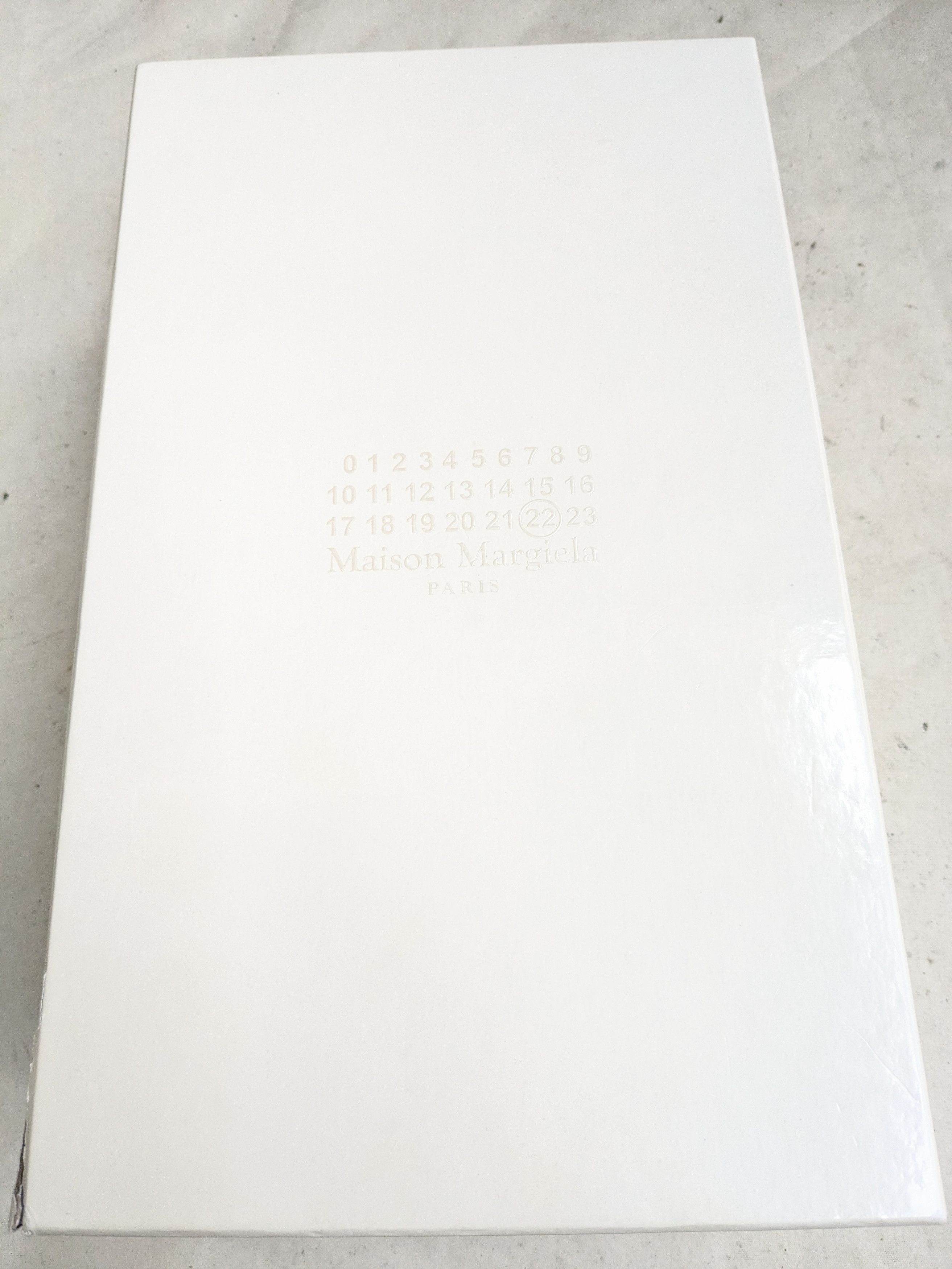 Maison Margiela Maison Margiela Replica GAT Black 10 43 Low Tops Size US 10 / EU 43 - 20 Thumbnail